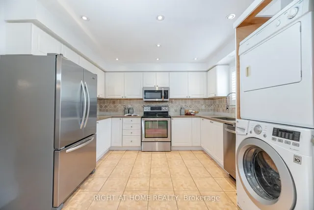 Additional image 35 of 41 Acores Ave