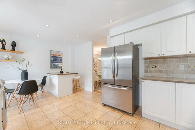 Additional image 30 of 41 Acores Ave