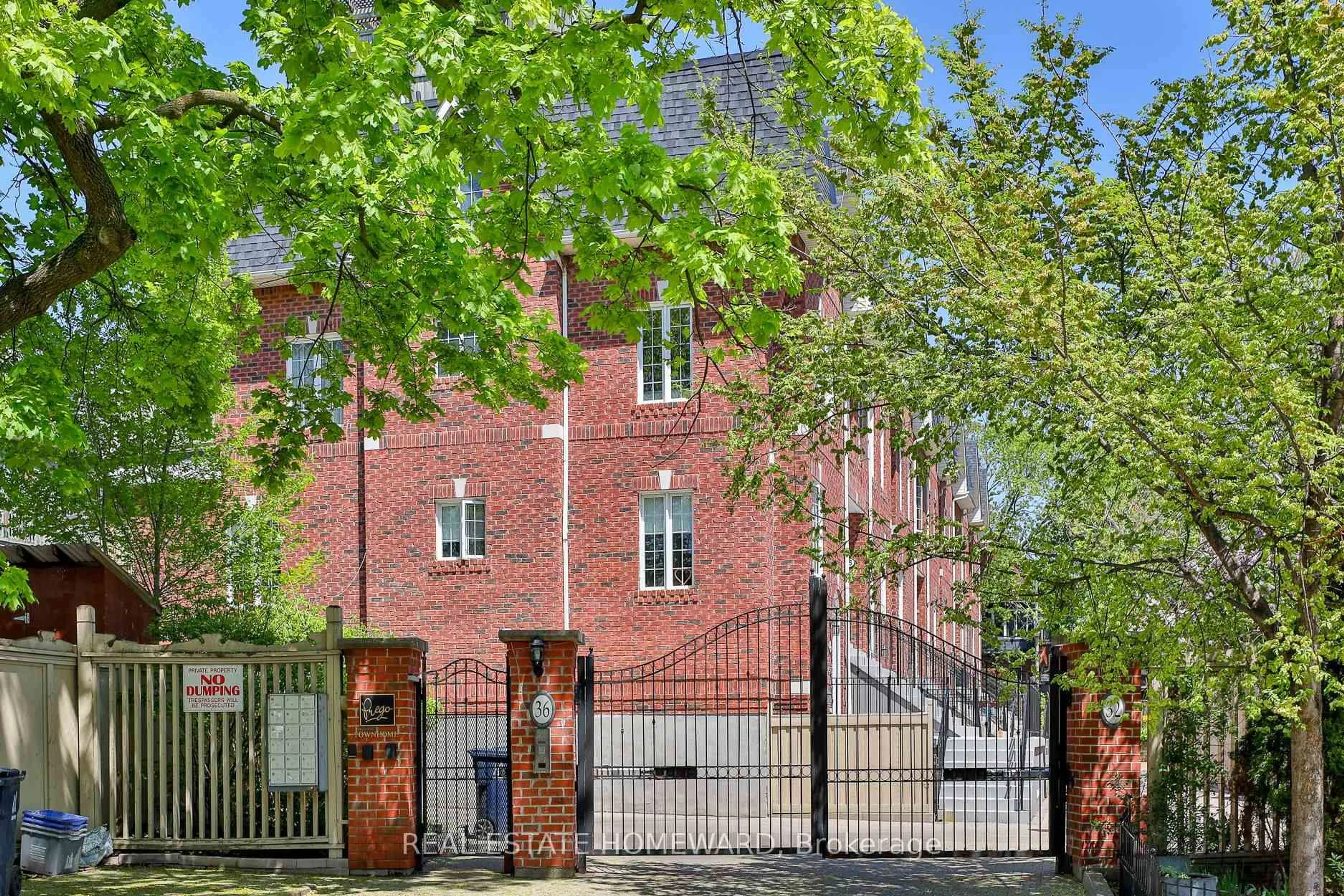 Home with brick exterior material, street for 36 Rusholme Park Cres #23, Toronto Ontario M6J 2C9