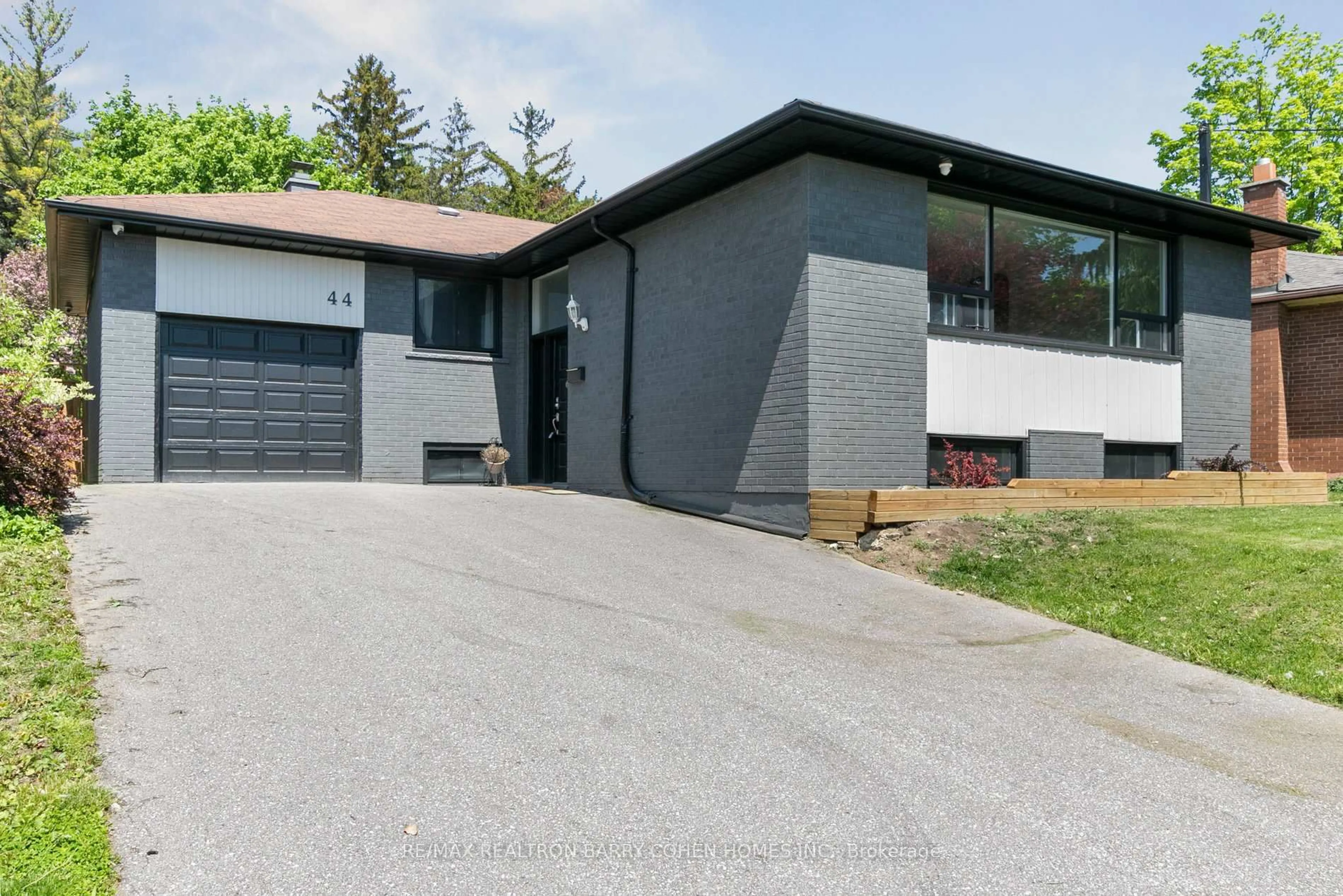 Unknown for 44 Broadlands Blvd, Toronto Ontario M3A 1J3