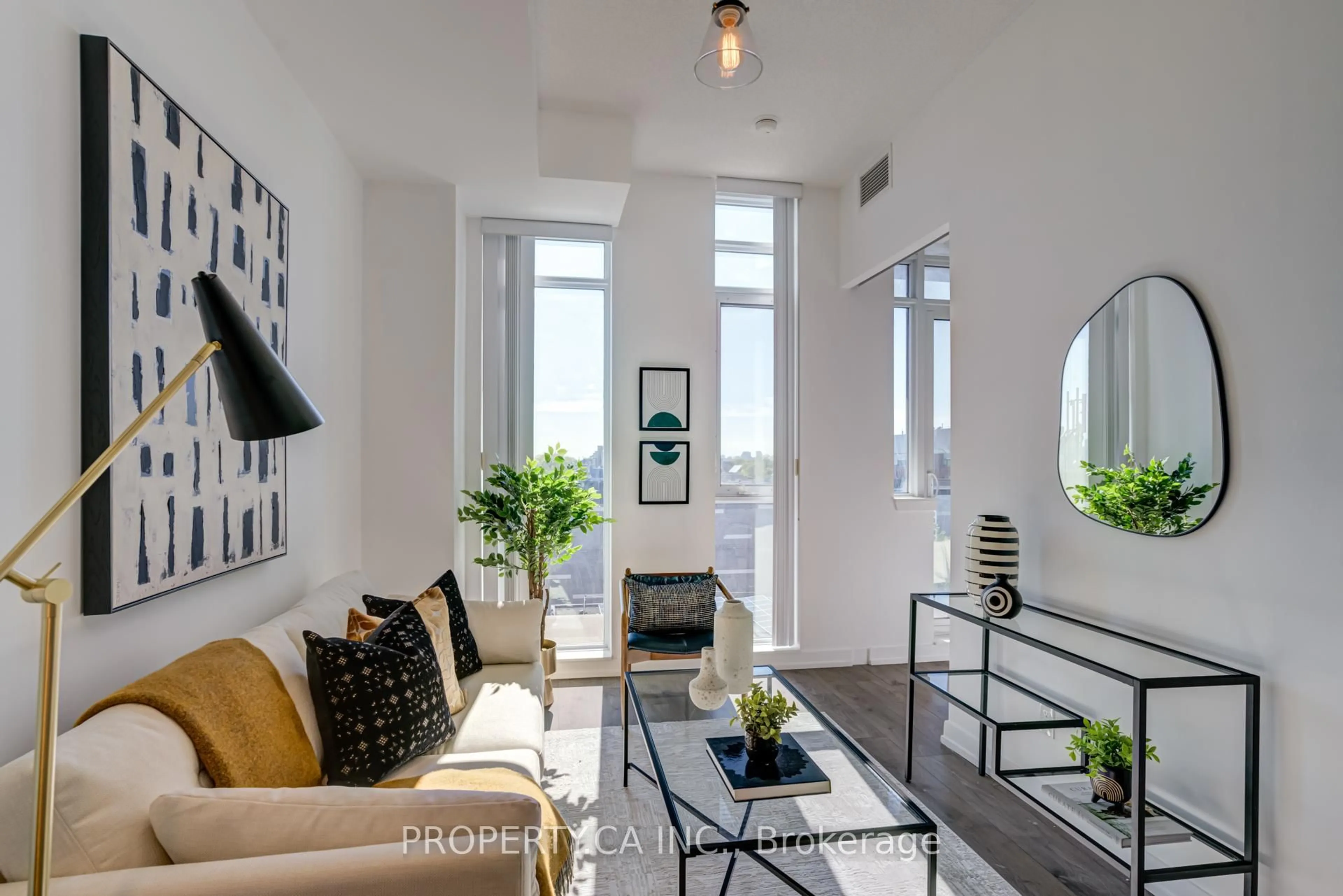Living room with furniture, unknown for 297 College St #715, Toronto Ontario M5T 0C2