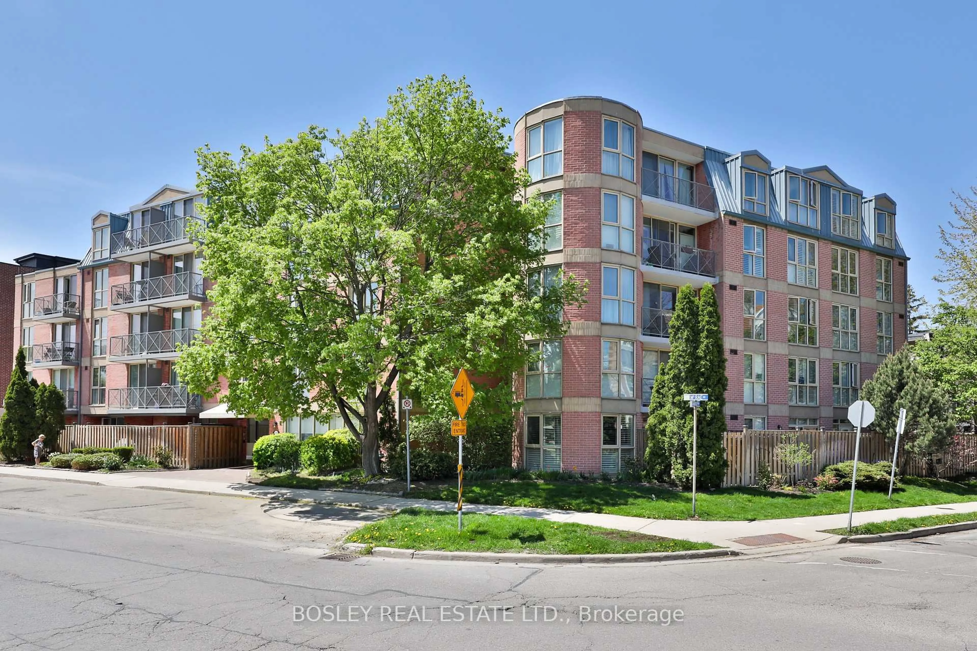 Unknown for 356 McRae Dr #402, Toronto Ontario M4G 4G4