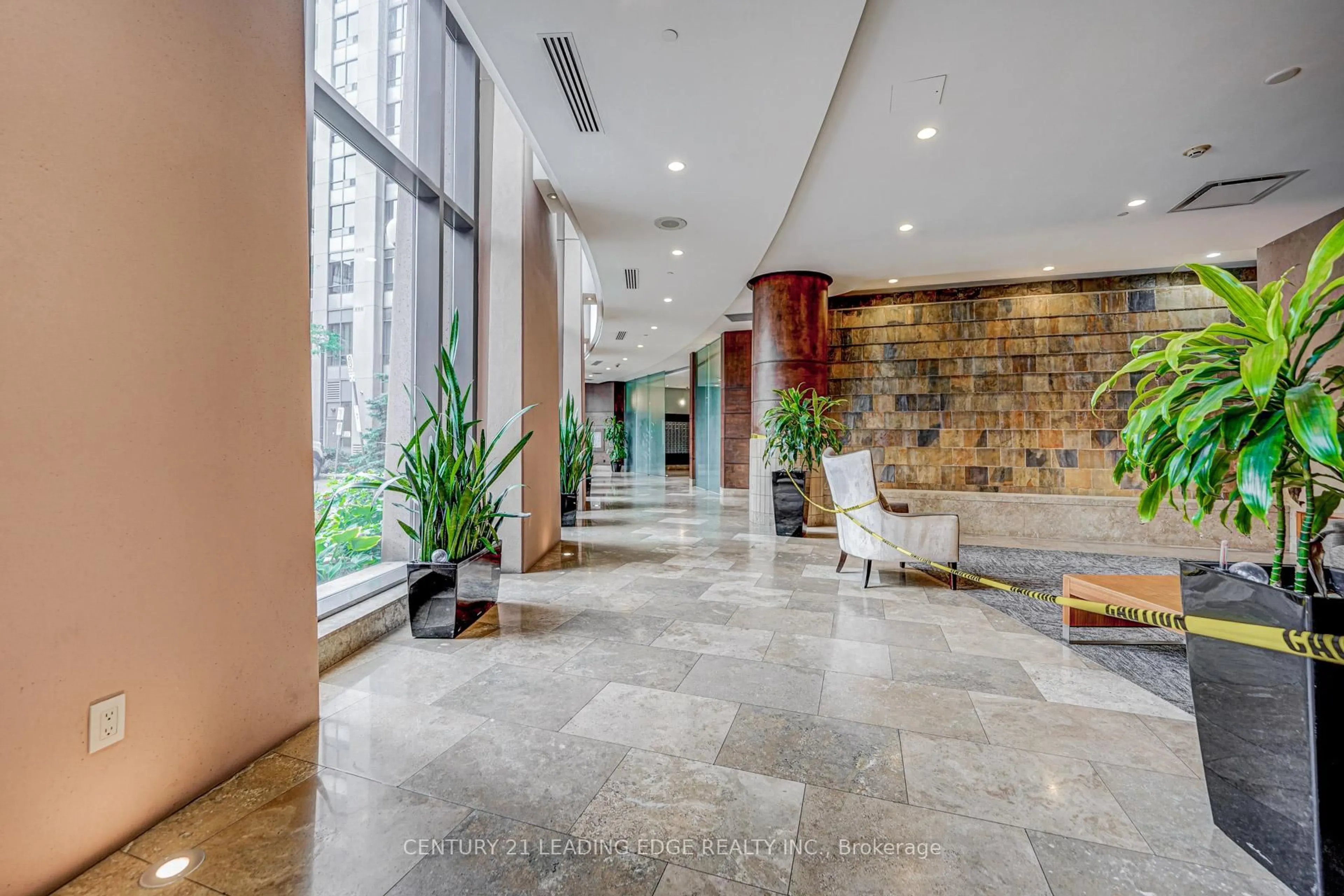 Lobby for 15 Northtown Way #624, Toronto Ontario M2N 7A2