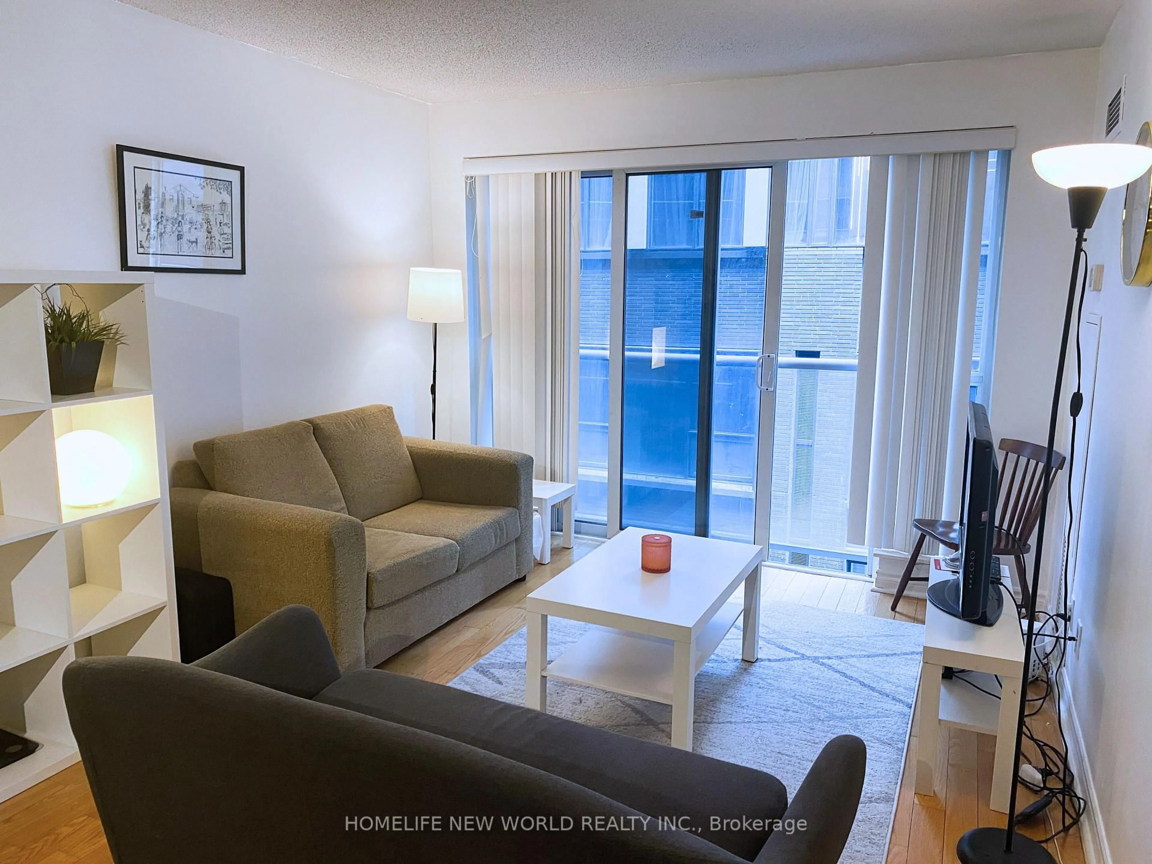 Living room with furniture, unknown for 270 Wellington St #725, Toronto Ontario M5V 3P5