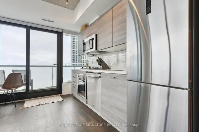 Additional property image - 11 Charlotte St Unit 2803