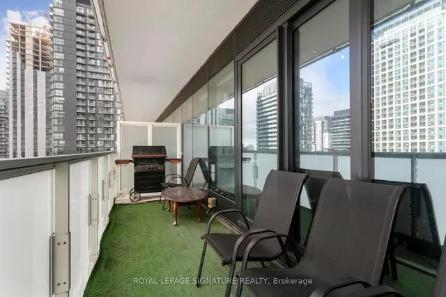 Additional property image - 11 Charlotte St Unit 2803