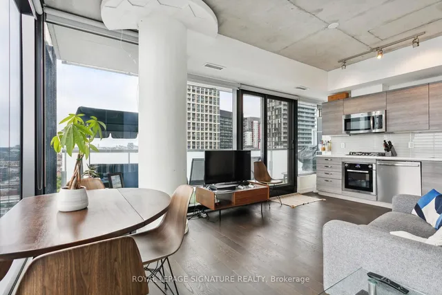 Additional property image - 11 Charlotte St Unit 2803