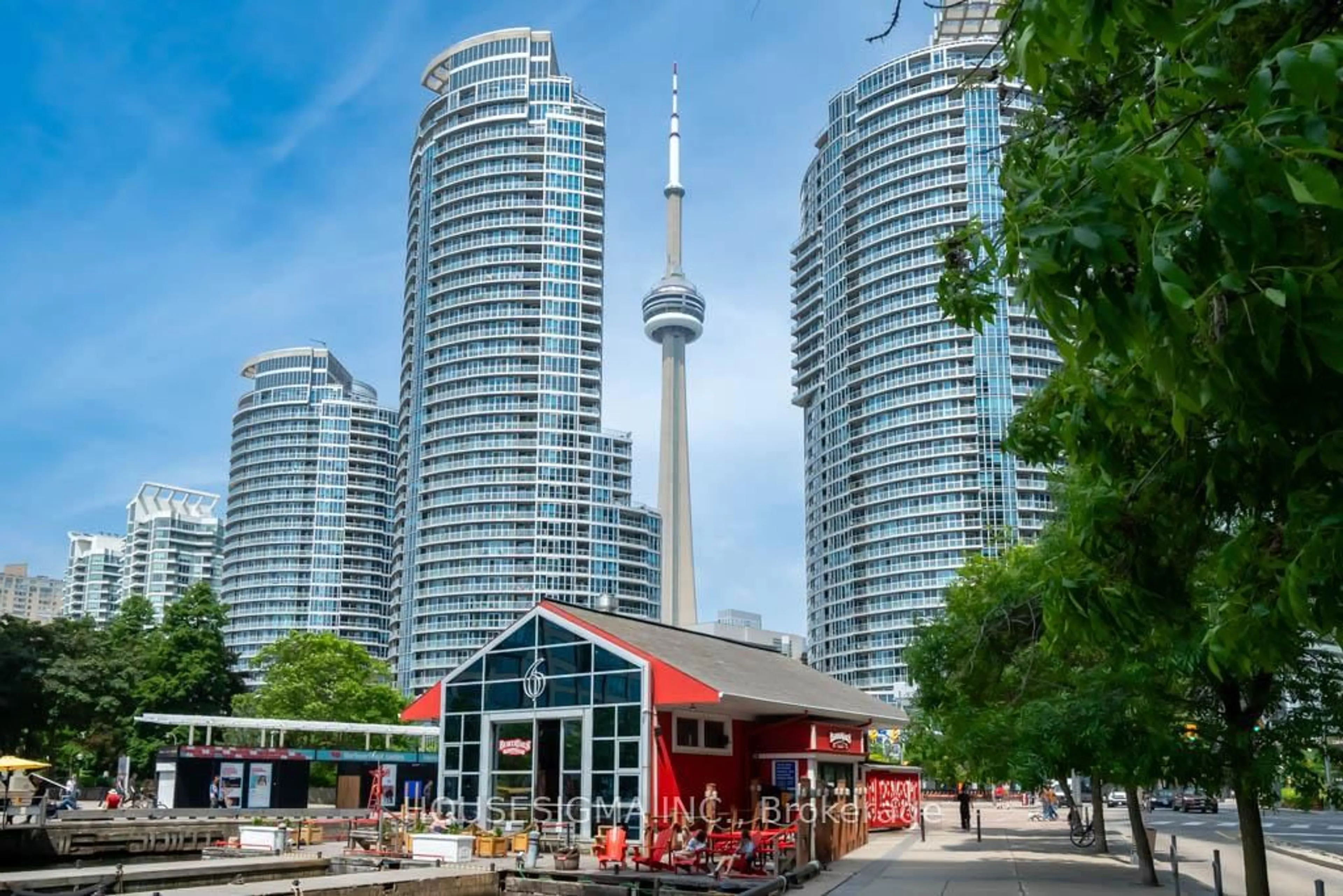 Patio, street for 77 Harbour Sq #2003, Toronto Ontario M5J 2S2