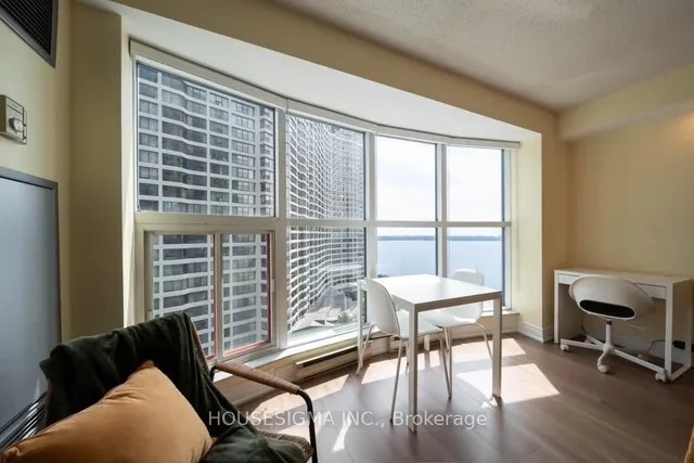 Additional property image - 77 Harbour Sq Unit 2003