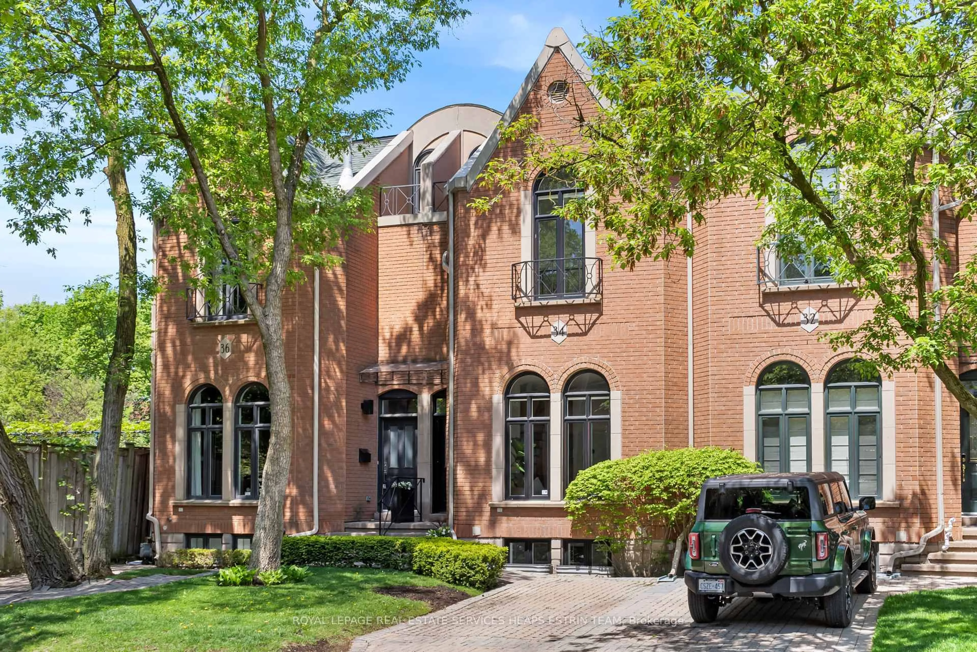 Home with brick exterior material, street for 34 Marlborough Ave, Toronto Ontario M5R 3T2