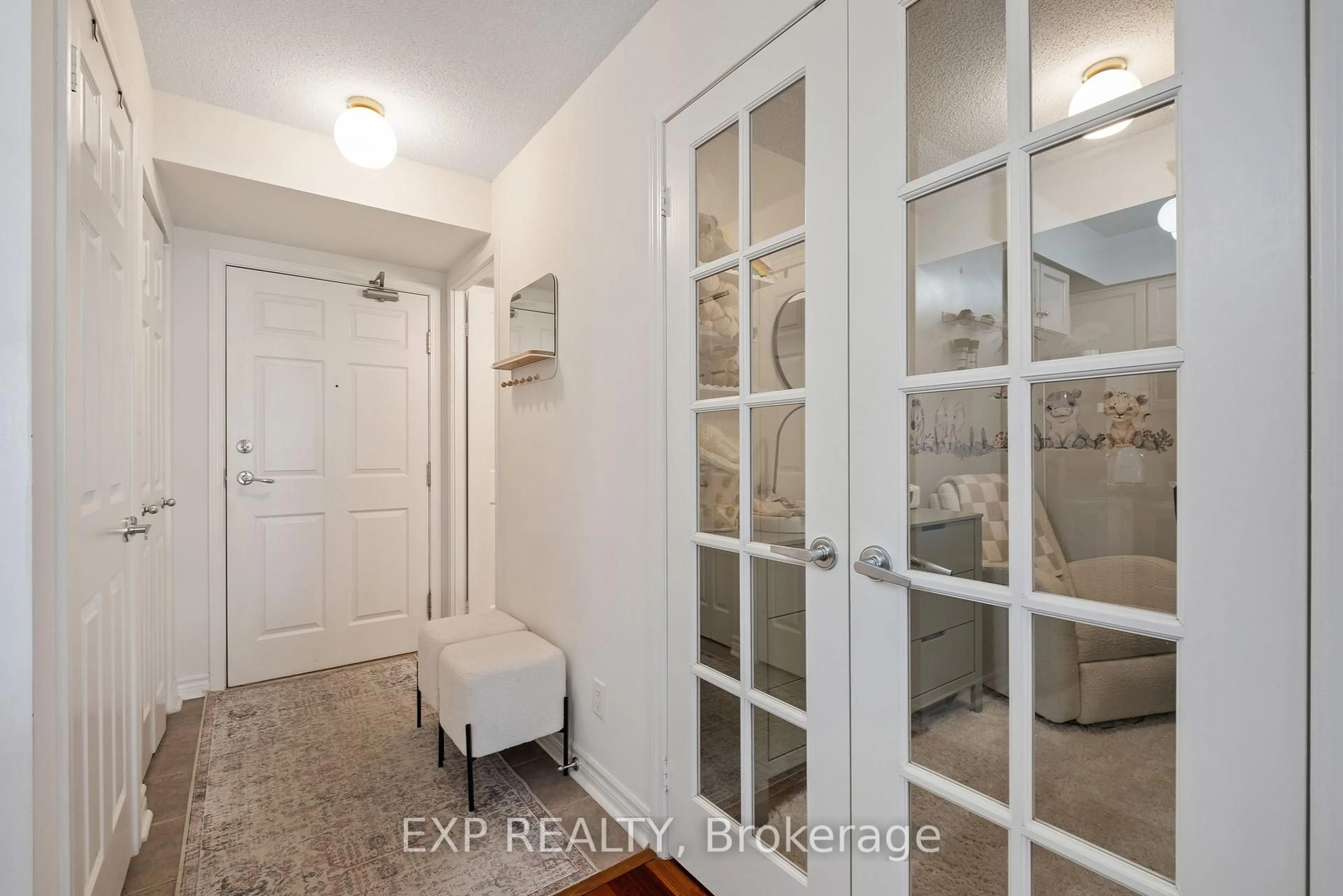 Indoor entryway for 19 Barberry Pl #510, Toronto Ontario M2K 3E3
