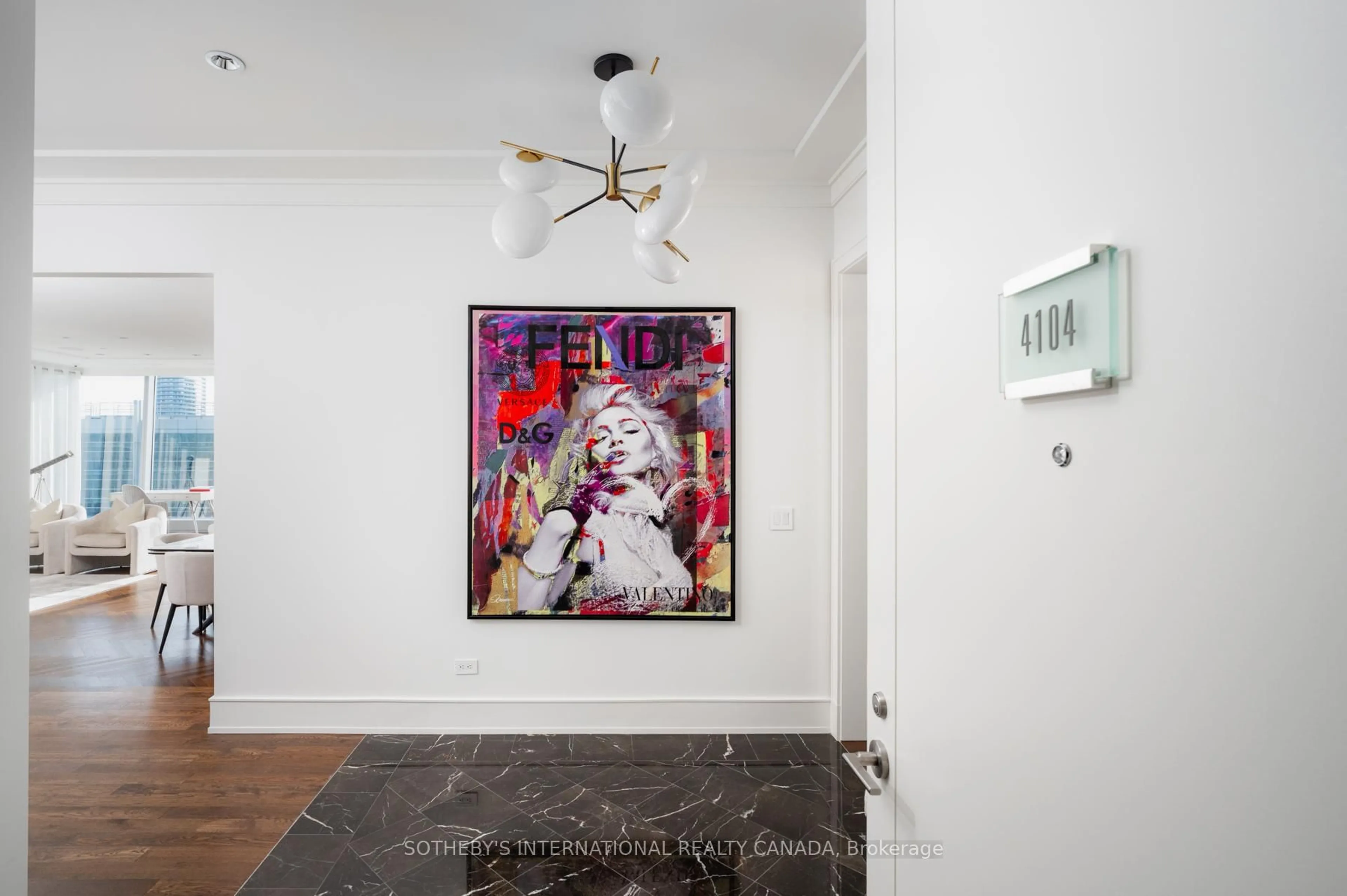 Indoor entryway for 183 Wellington St #4104, Toronto Ontario M5V 0A1