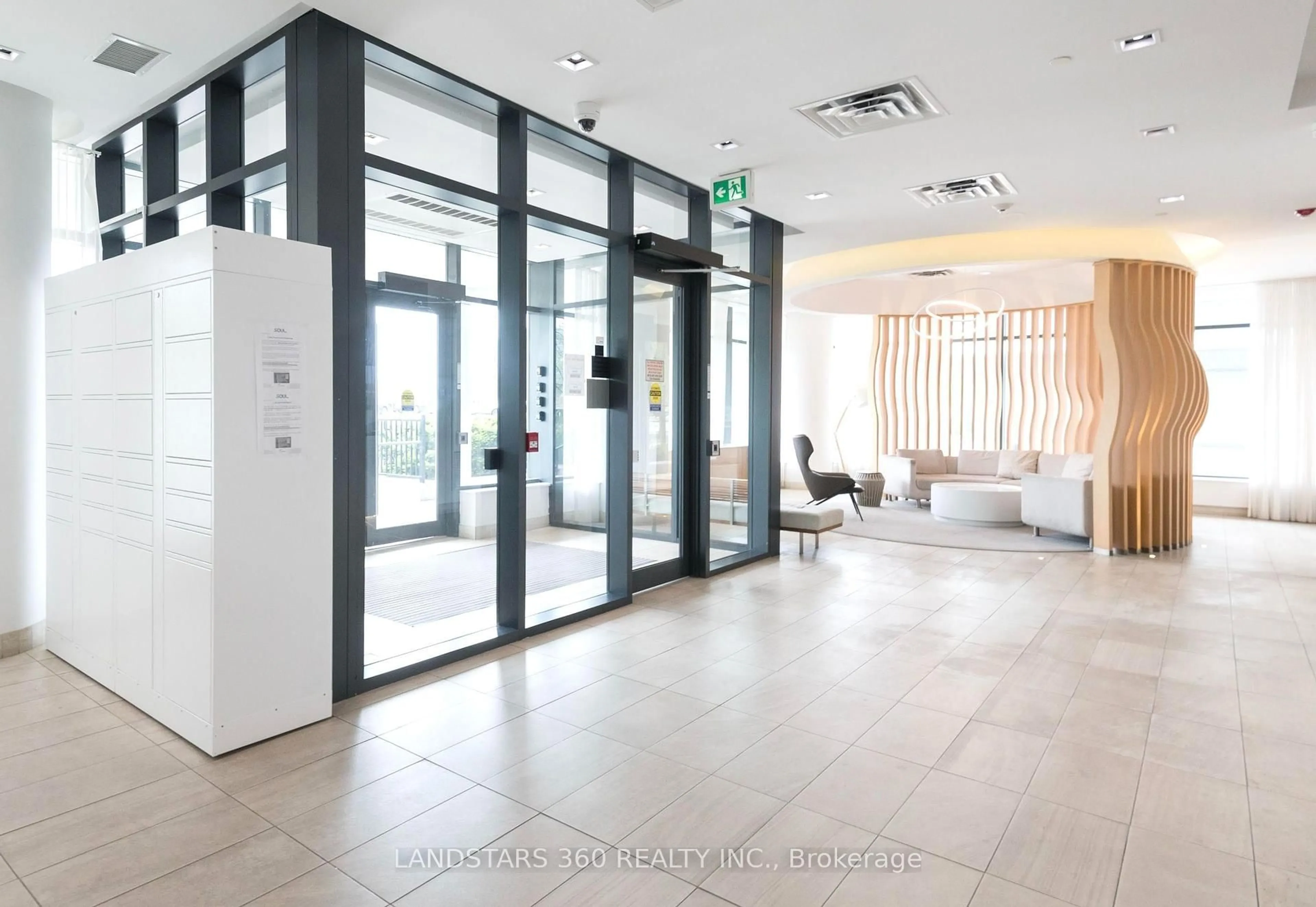 Indoor foyer for 150 Fairview Mall Dr #1005, Toronto Ontario M2J 4T1