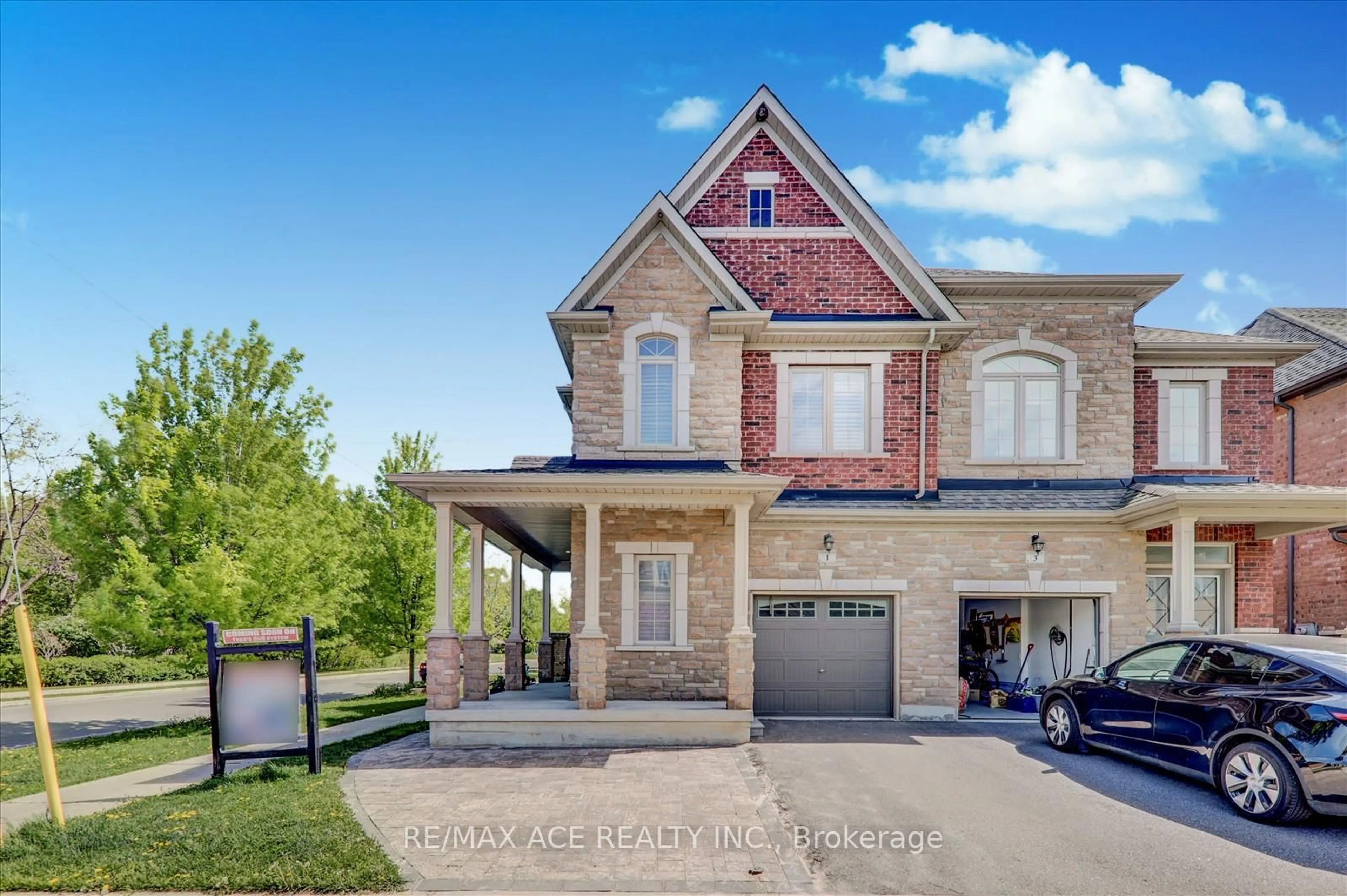 Home with brick exterior material, street for 1 Goldthread Terr, Toronto Ontario M3H 0B8