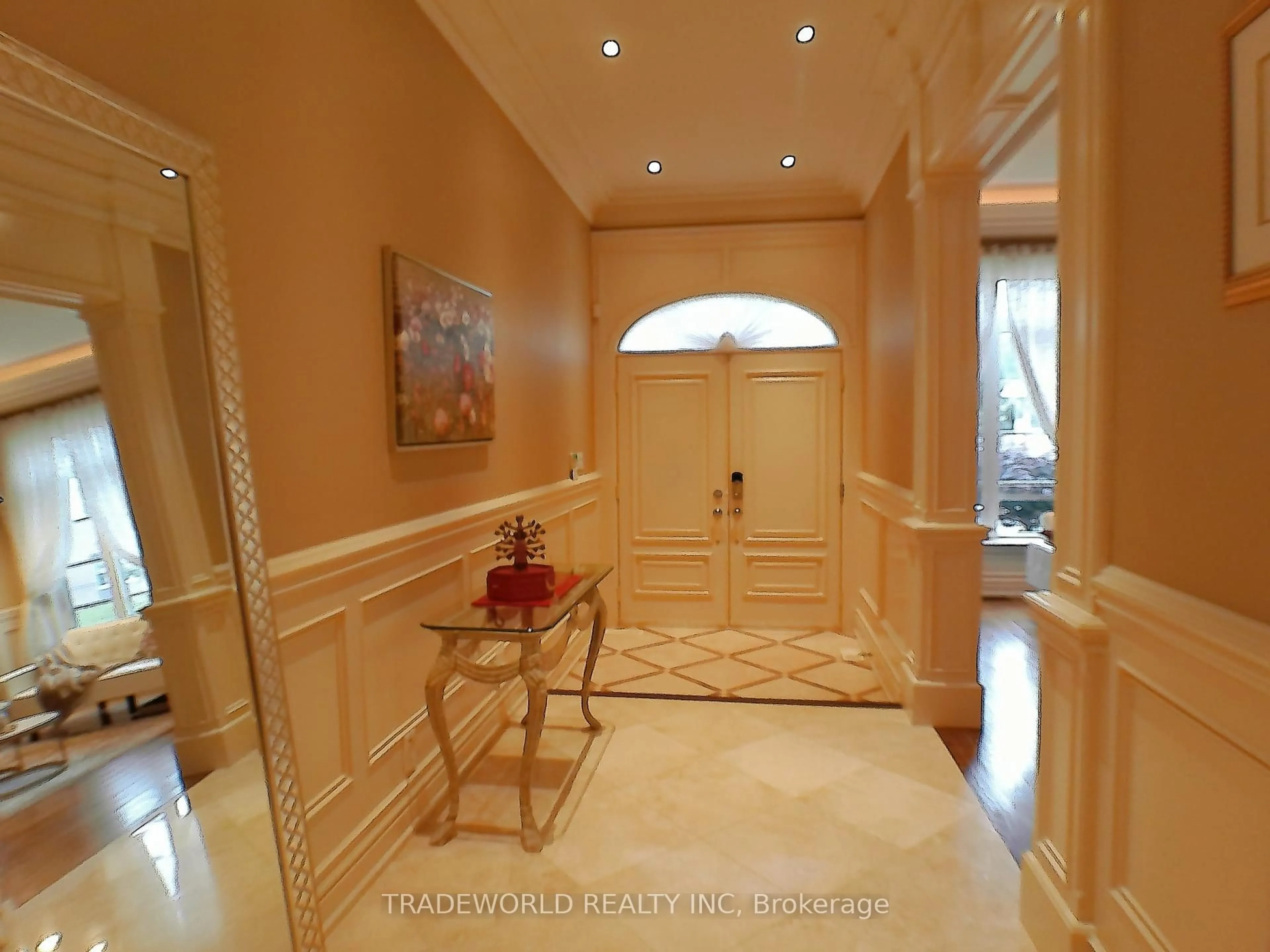 Indoor foyer for 53 McKee Ave, Toronto Ontario M2N 4C1