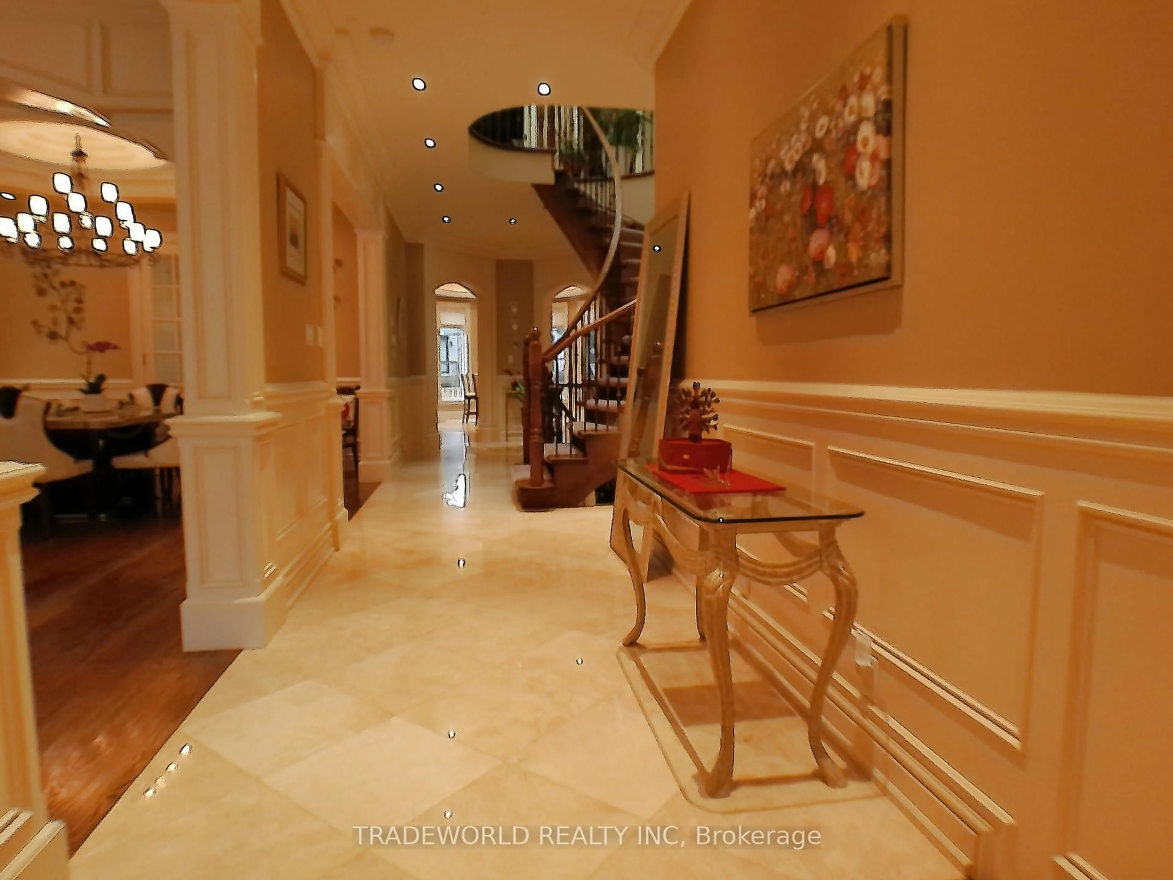 Indoor foyer for 53 McKee Ave, Toronto Ontario M2N 4C1