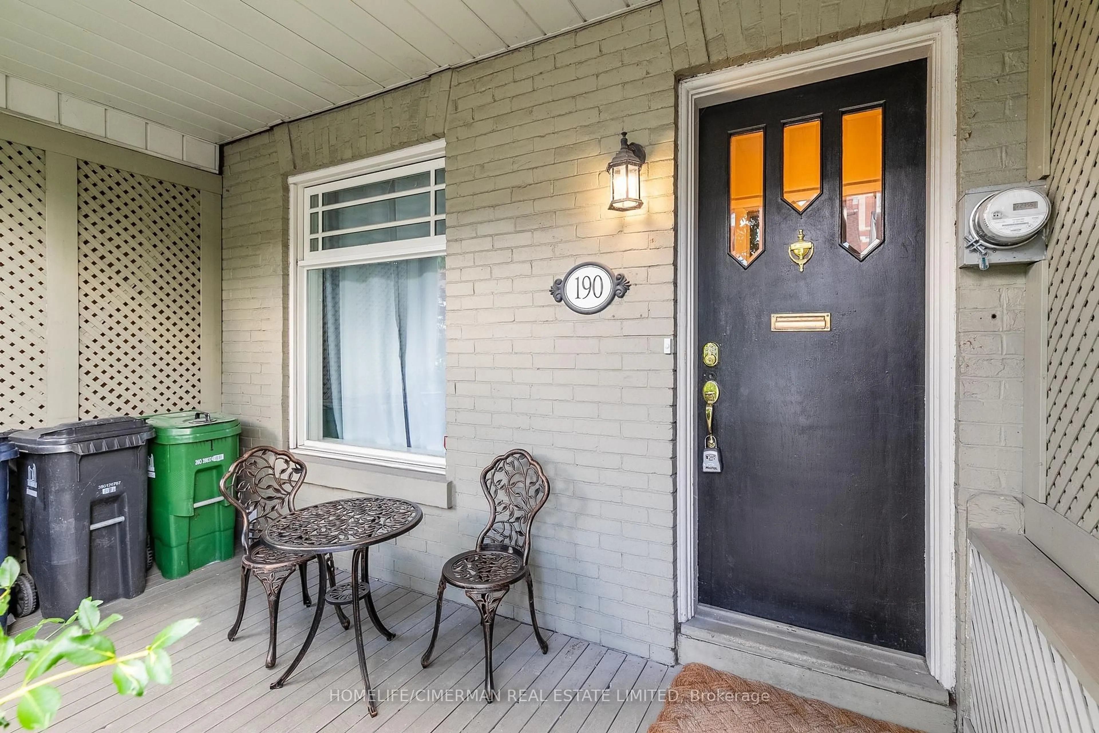Unknown for 190 Markham St, Toronto Ontario M6J 2G6