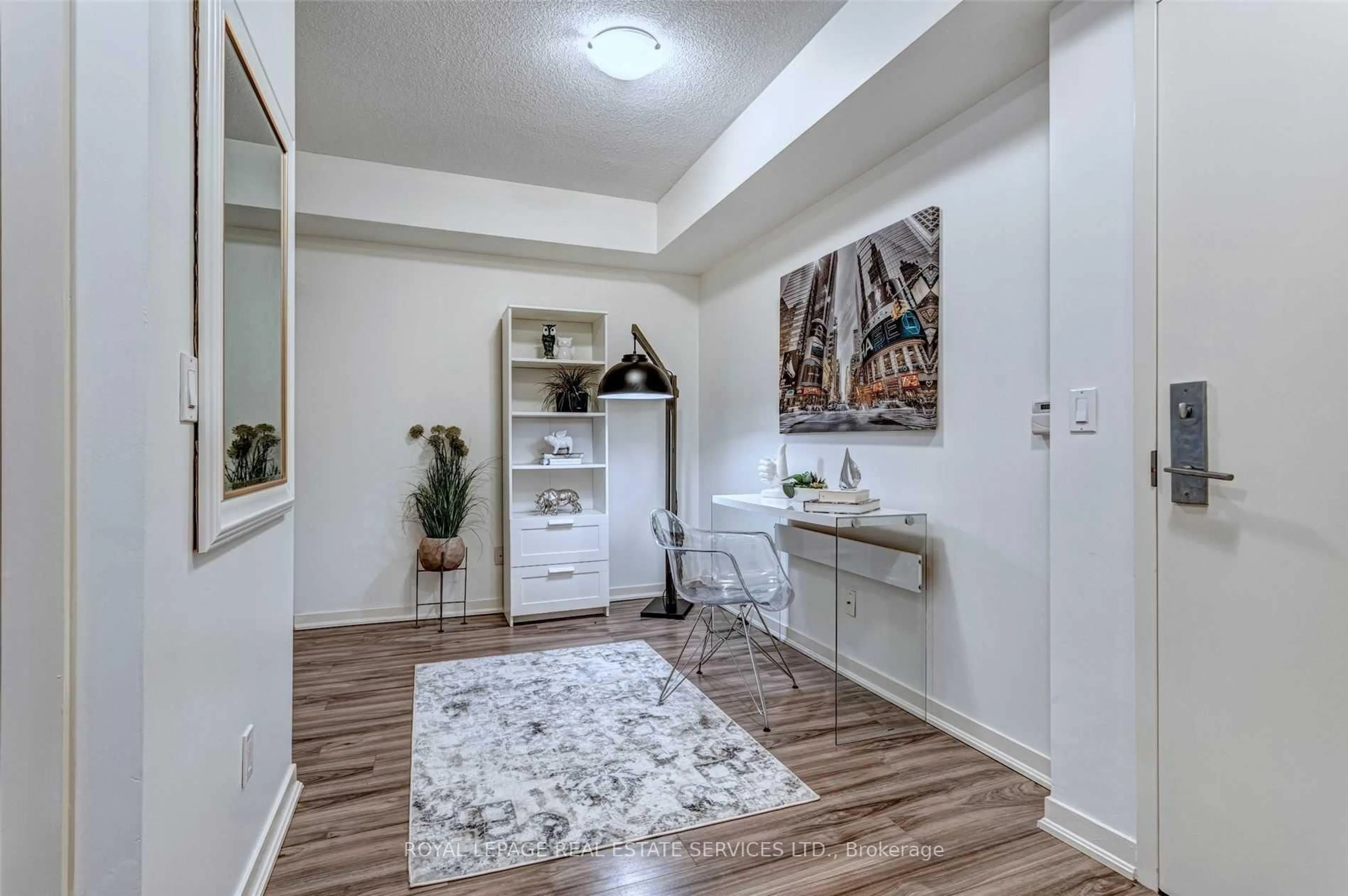 Indoor entryway for 59 East Liberty St #209, Toronto Ontario M6K 3R1