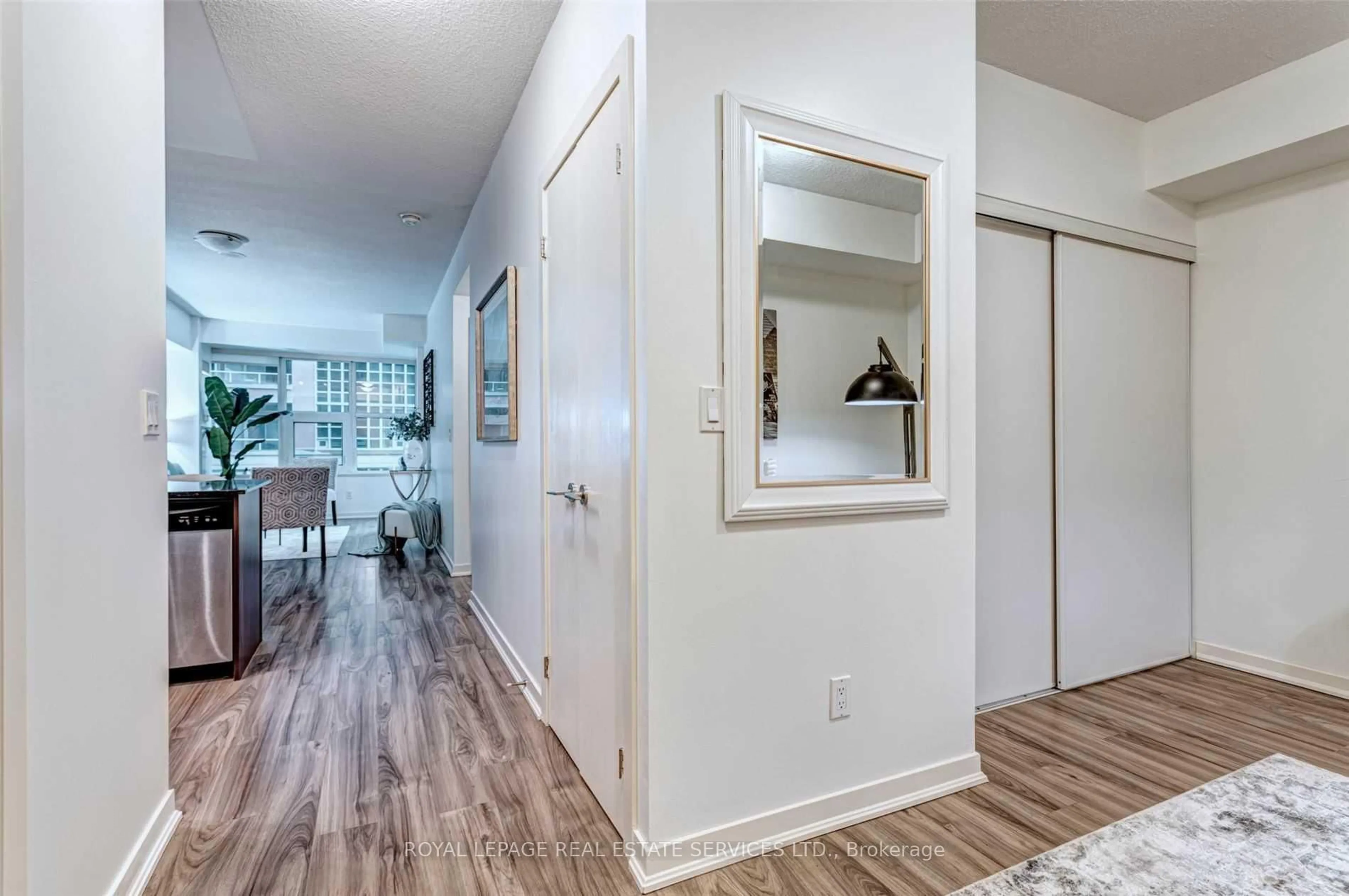 Indoor entryway for 59 East Liberty St #209, Toronto Ontario M6K 3R1