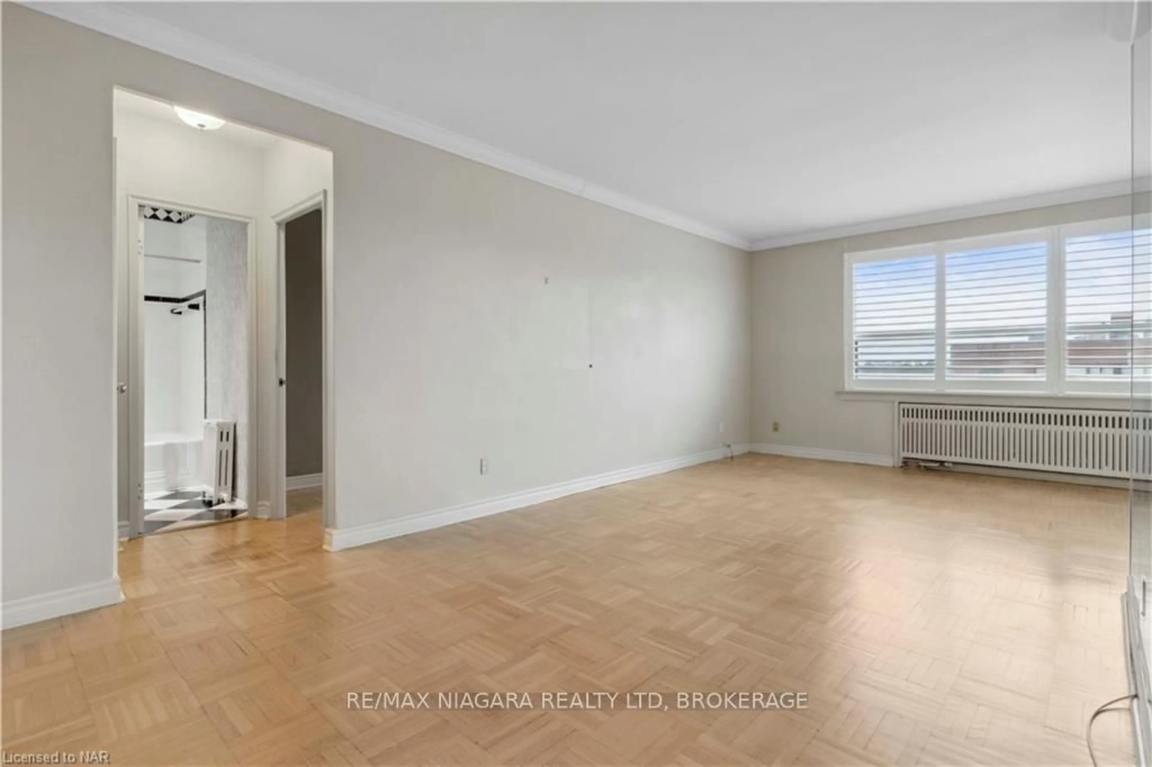 A pic of a room for 2 RIDELLE Ave #505, Toronto Ontario M6B 1H4