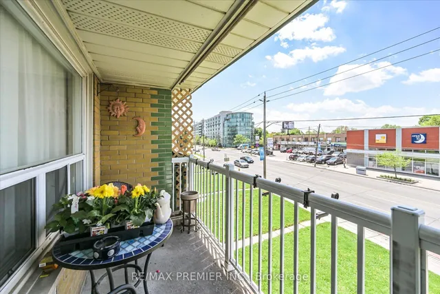 Additional image 19 of 3871 Bathurst St
