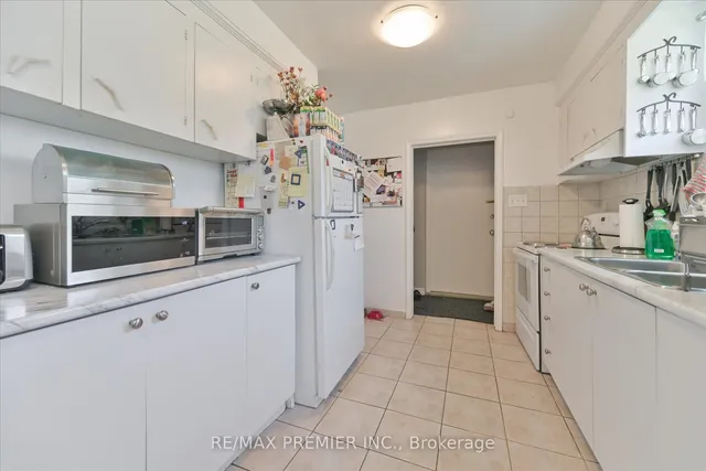 Additional image 21 of 3871 Bathurst St