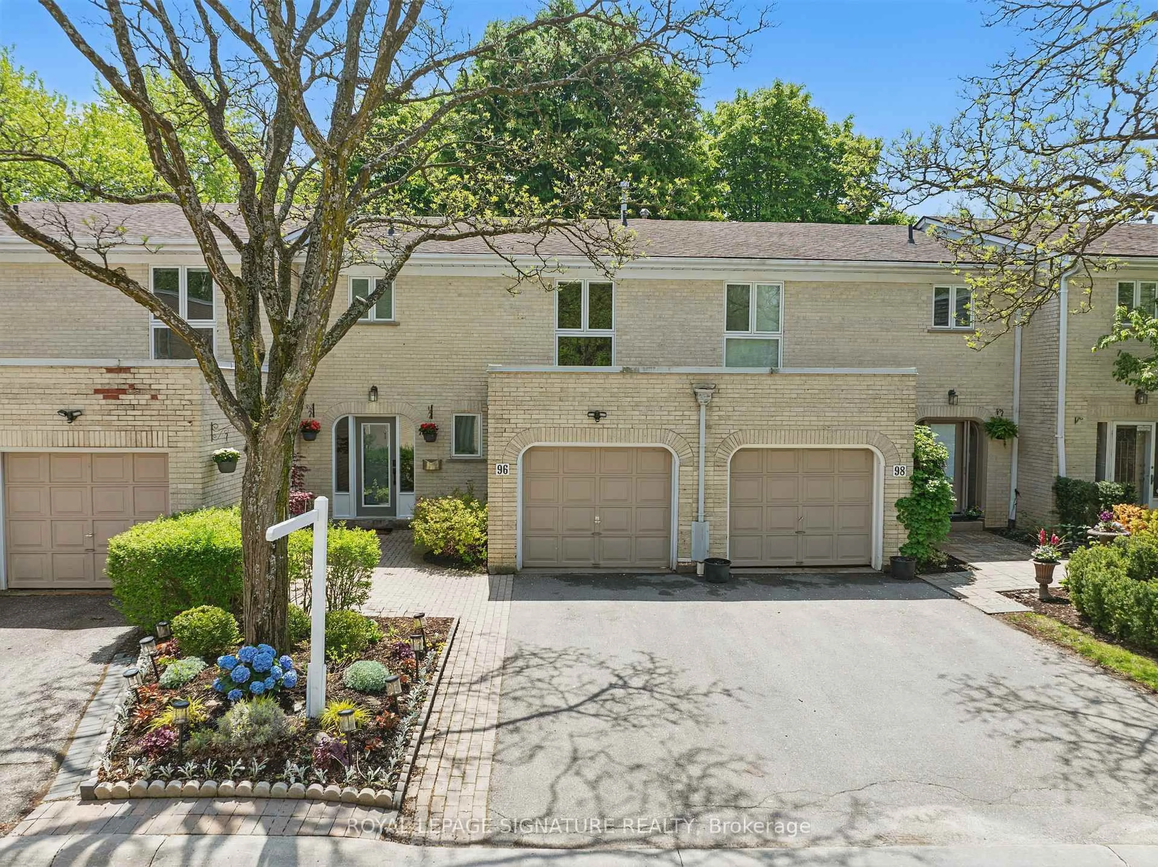 Unknown for 96 Crimson Mill Way #153, Toronto Ontario M2L 1T6