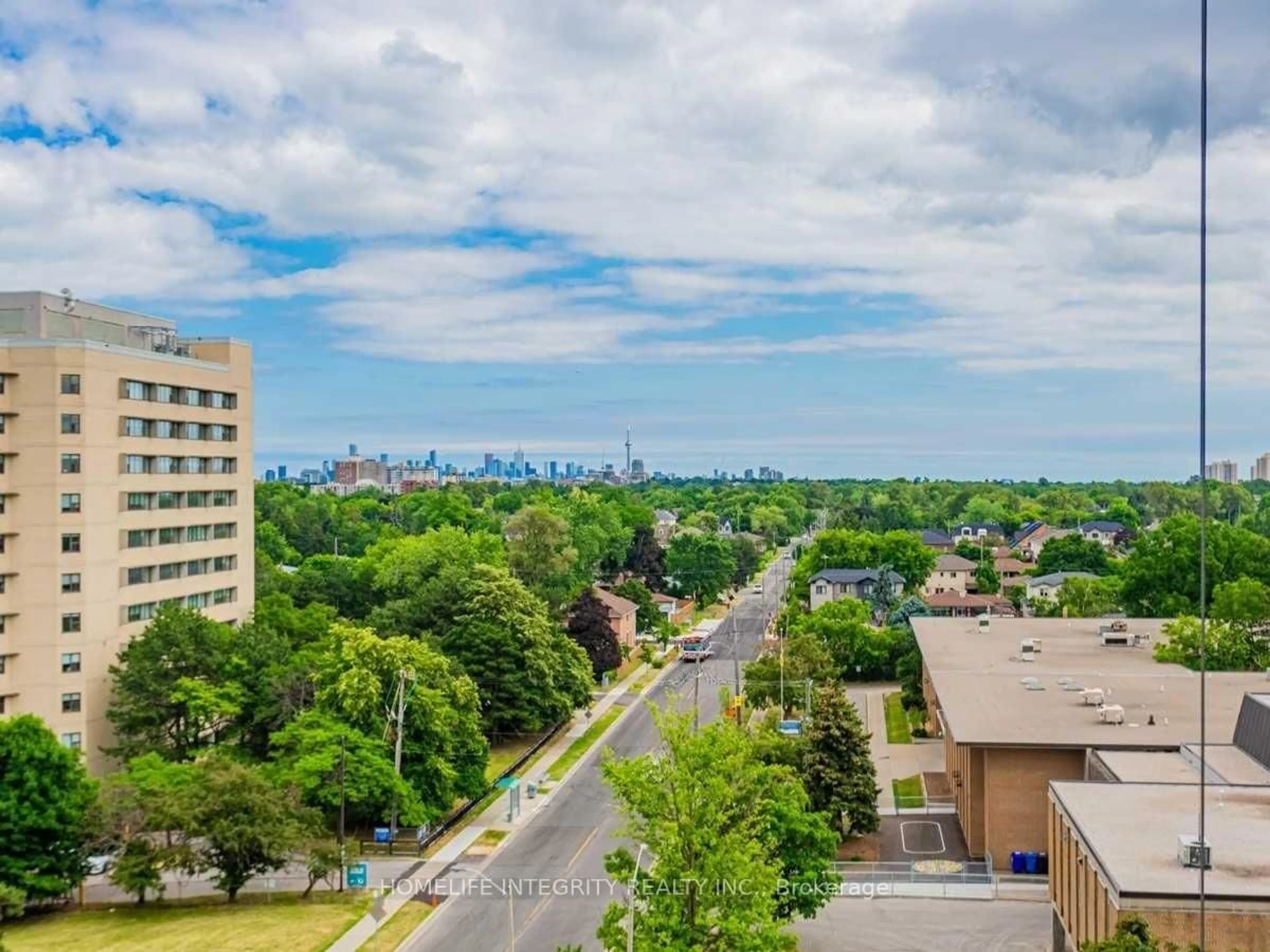 A pic from outside/outdoor area/front of a property/back of a property/a pic from drone, city buildings view from balcony for 150 Neptune Dr #904, Toronto Ontario M6A 2Y9