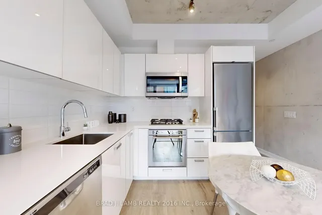 Additional property image - 55 Ontario St Unit 414