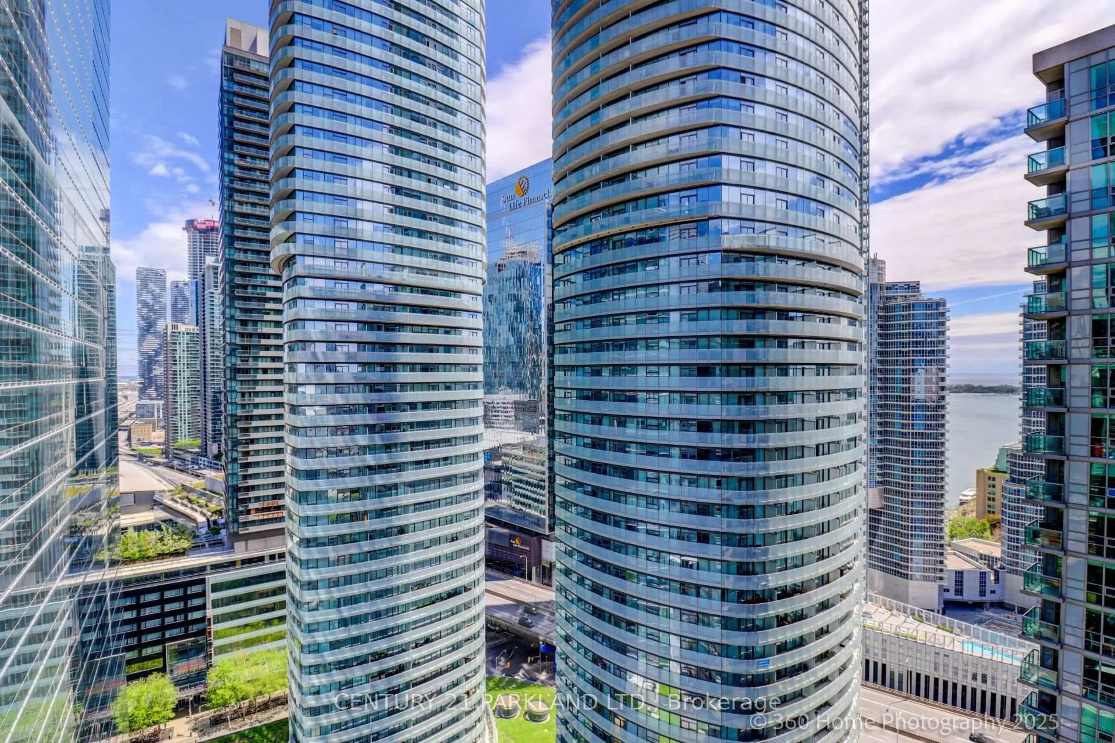 A pic from outside/outdoor area/front of a property/back of a property/a pic from drone, city buildings view from balcony for 30 Grand Trunk Cres #3311, Toronto Ontario M5J 3A3