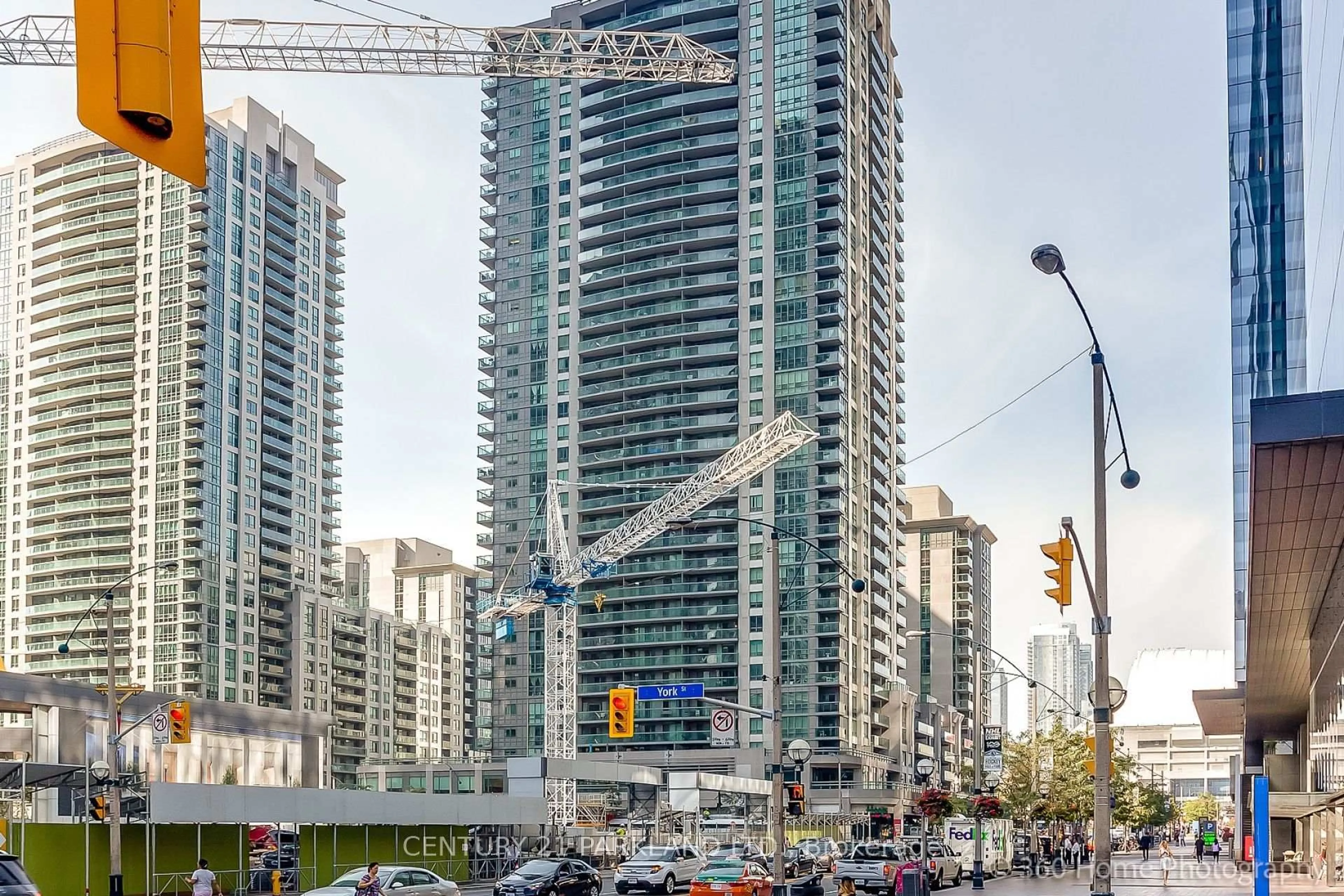 Unknown for 30 Grand Trunk Cres #3311, Toronto Ontario M5J 3A3