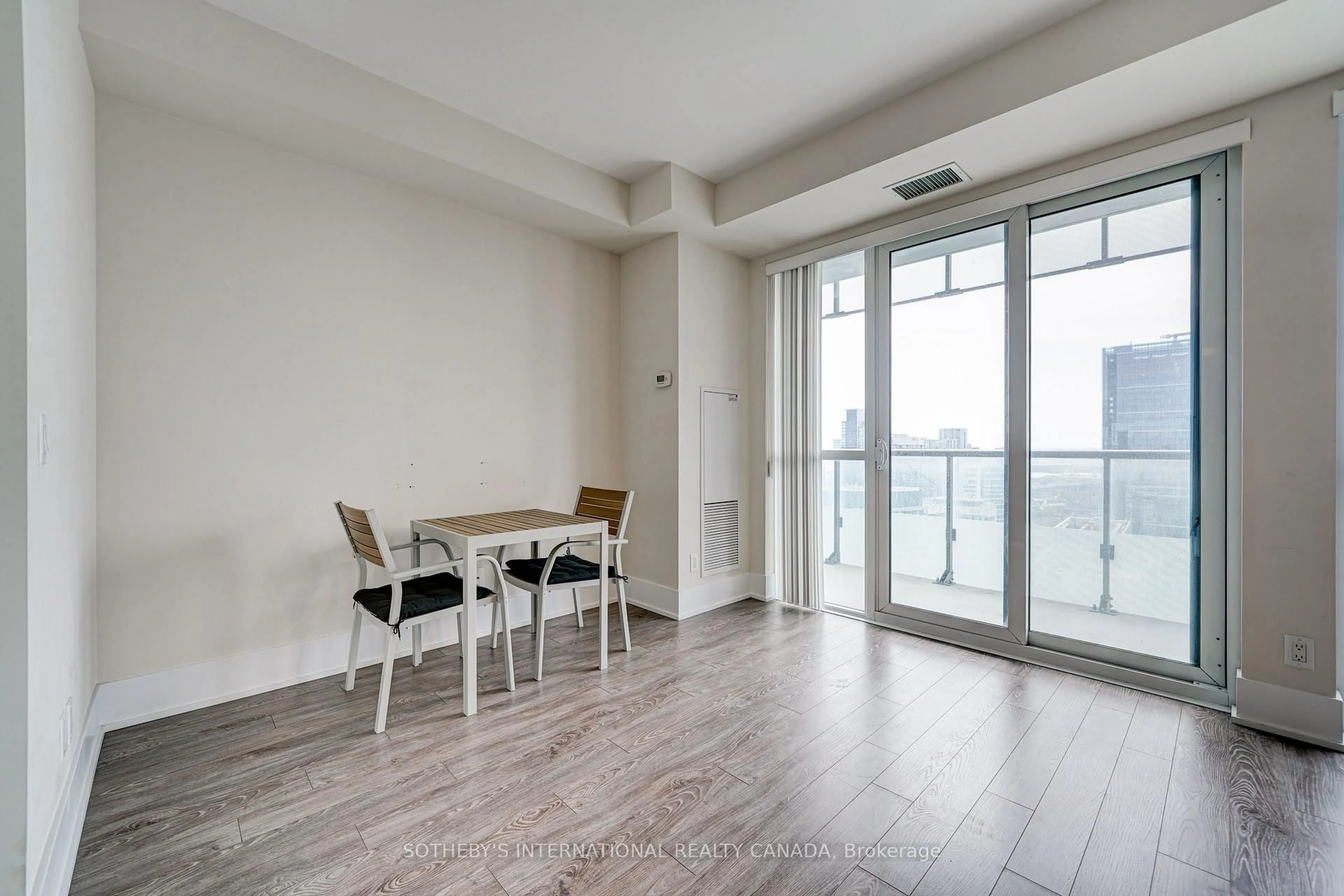 Dining room, unknown for 300 Front St #3703, Toronto Ontario M5V 0E9