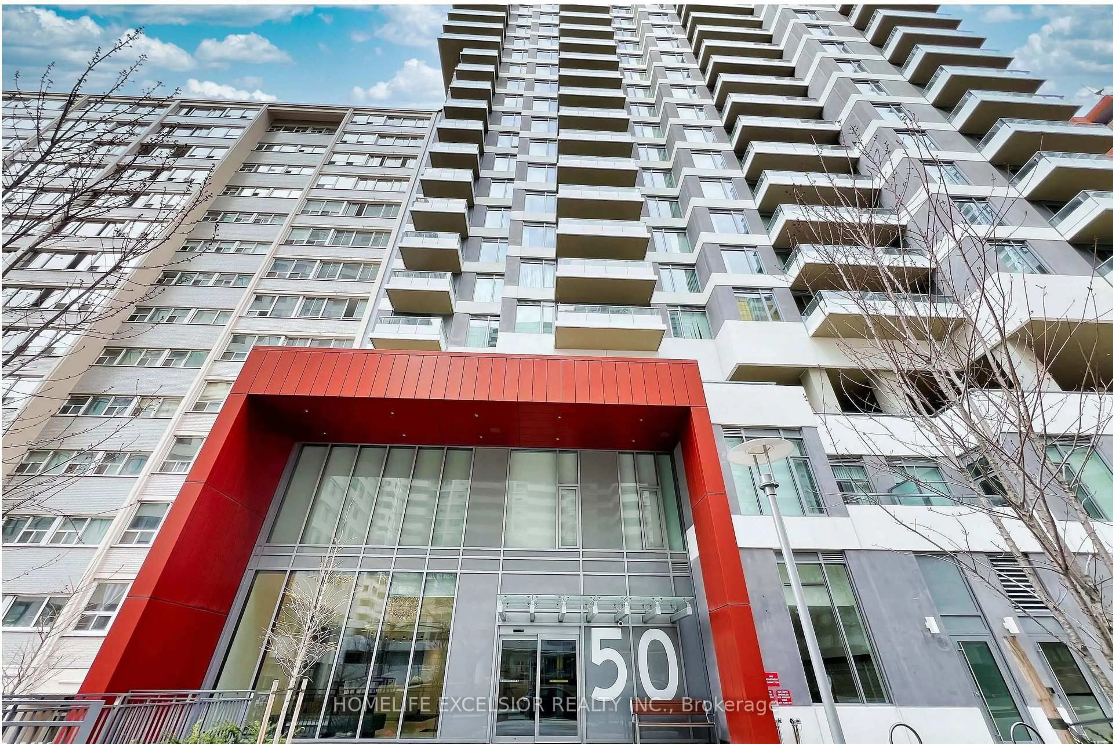 Indoor foyer for 50 Dunfield Ave #2716, Toronto Ontario M4S 0E4