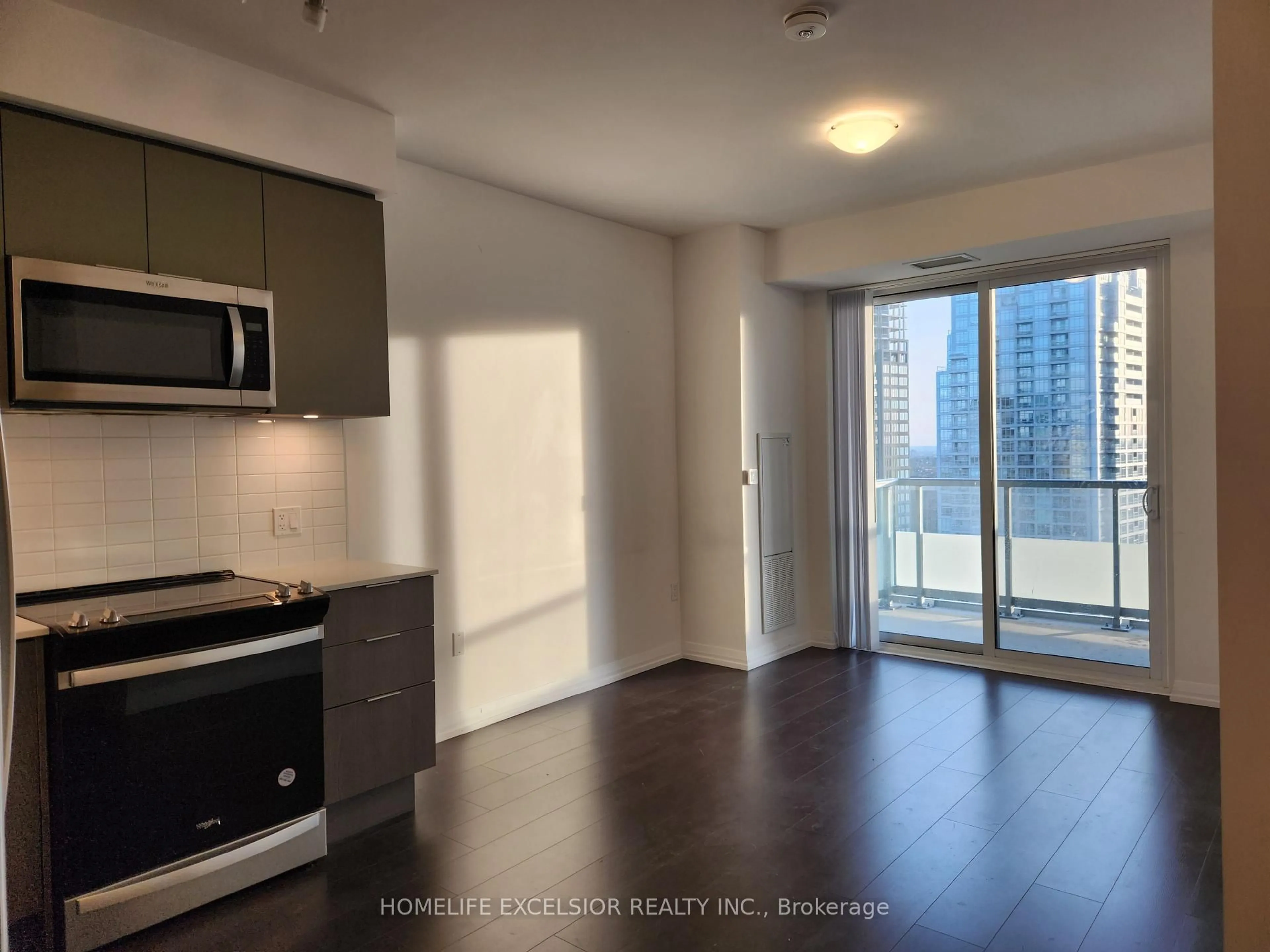 Standard kitchen, unknown for 50 Dunfield Ave #2716, Toronto Ontario M4S 0E4