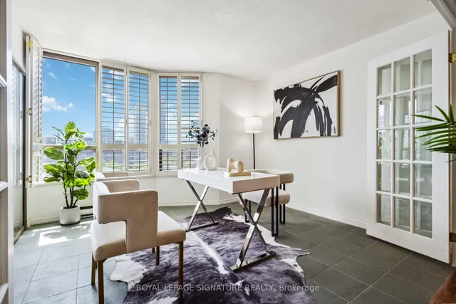 Additional property image - 160 Frederick St Unit 703