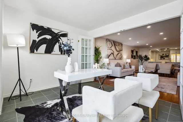 Additional property image - 160 Frederick St Unit 703