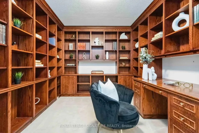 Additional property image - 160 Frederick St Unit 703