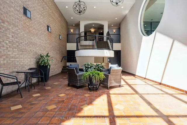 Additional property image - 160 Frederick St Unit 703