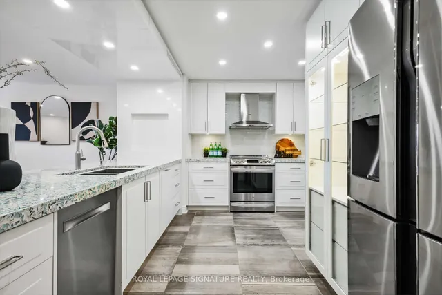 Additional property image - 160 Frederick St Unit 703