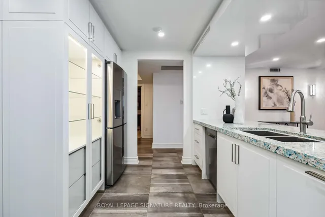 Additional property image - 160 Frederick St Unit 703