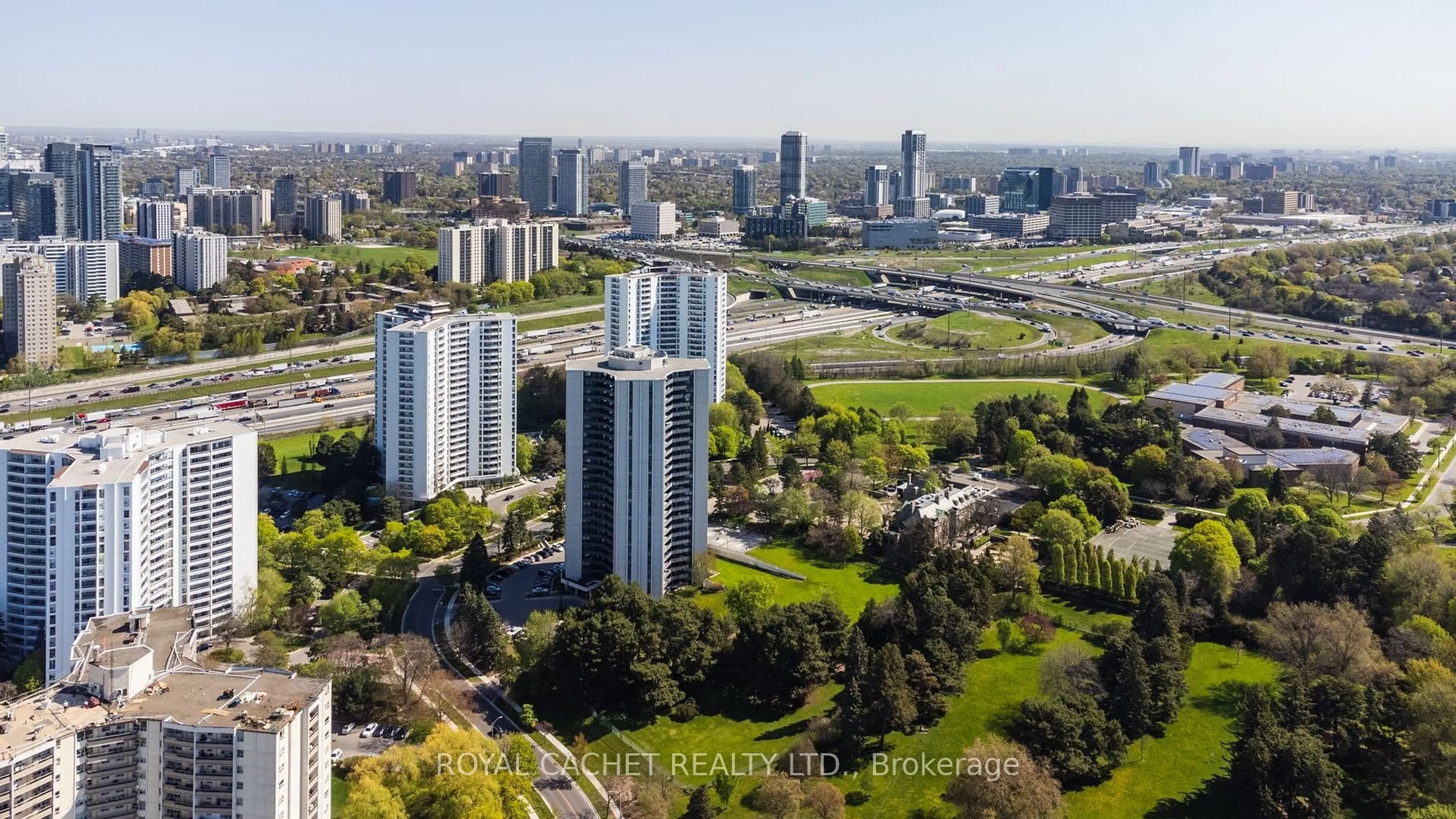 A pic from outside/outdoor area/front of a property/back of a property/a pic from drone, city buildings view from balcony for 75 Graydon Hall Dr #2505, Toronto Ontario M3A 3M5