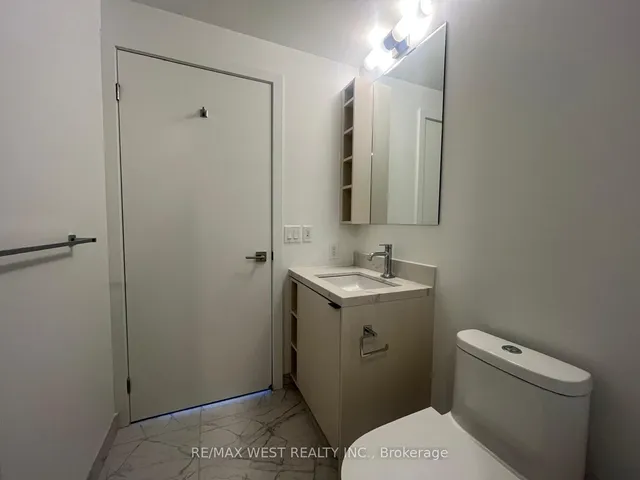 Additional property image - 252 Church St Unit 3802