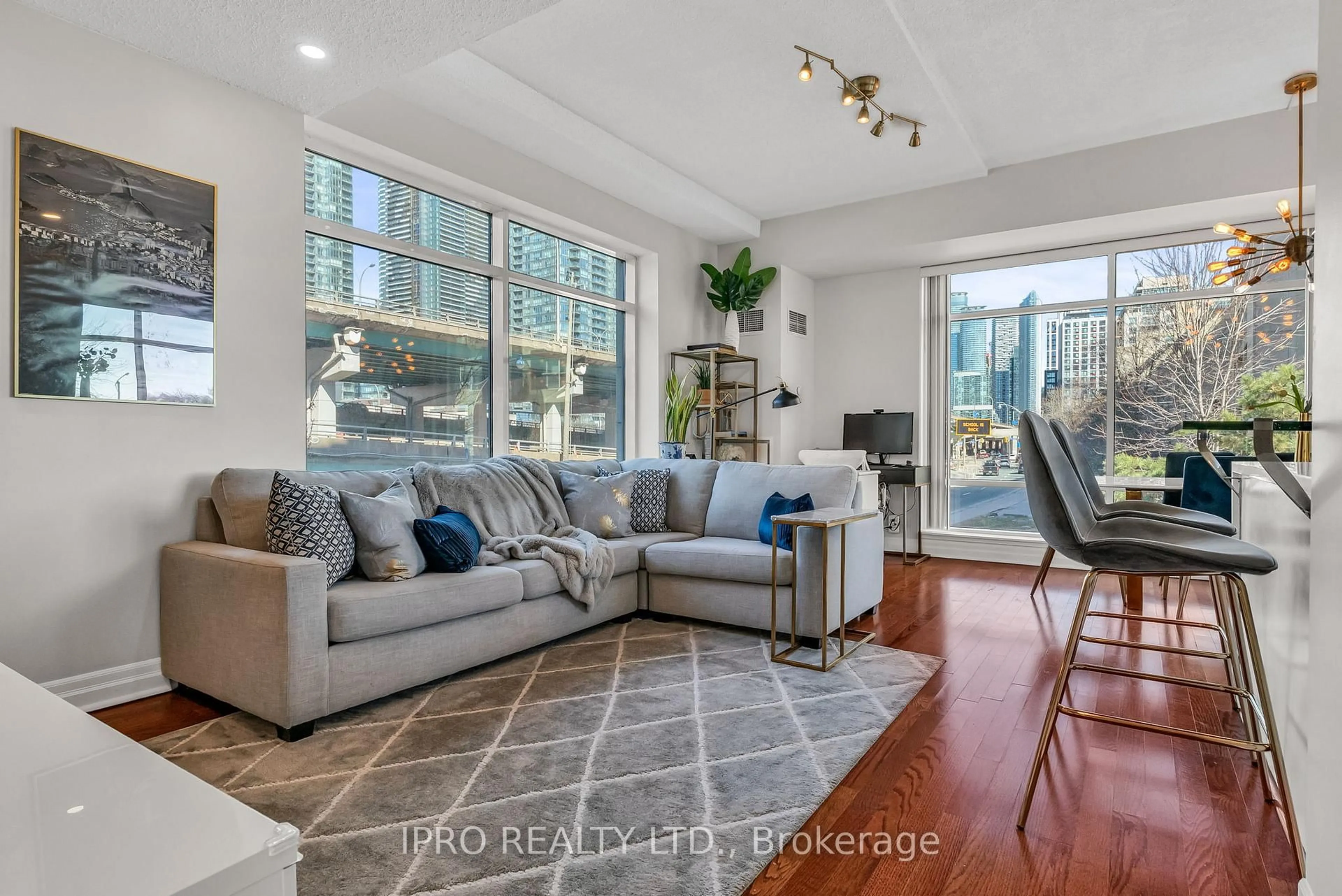 Living room with furniture, unknown for 500 Queens Quay #210E, Toronto Ontario M5V 3K8
