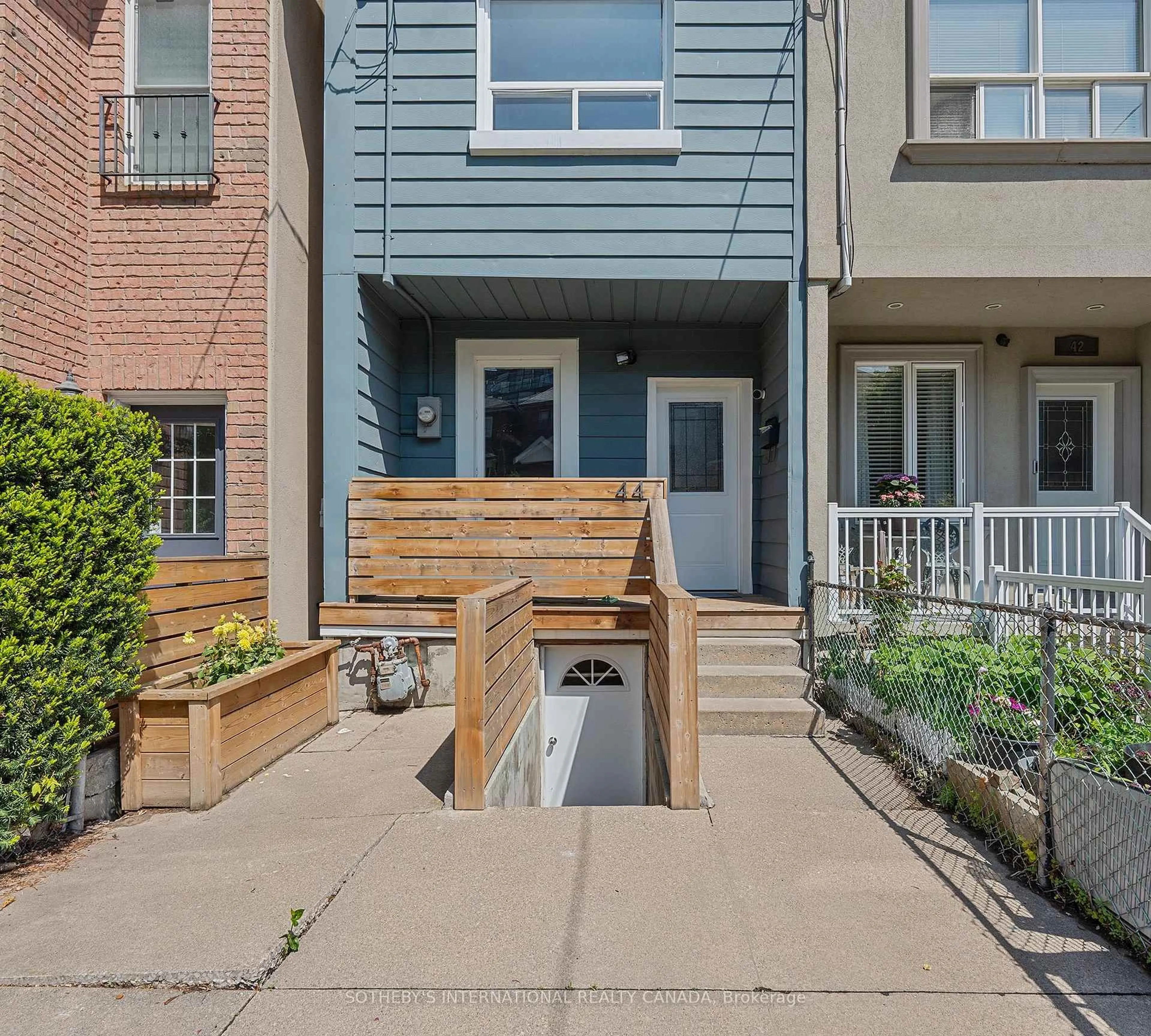 Unknown for 44 Fisher St, Toronto Ontario M6K 1V8