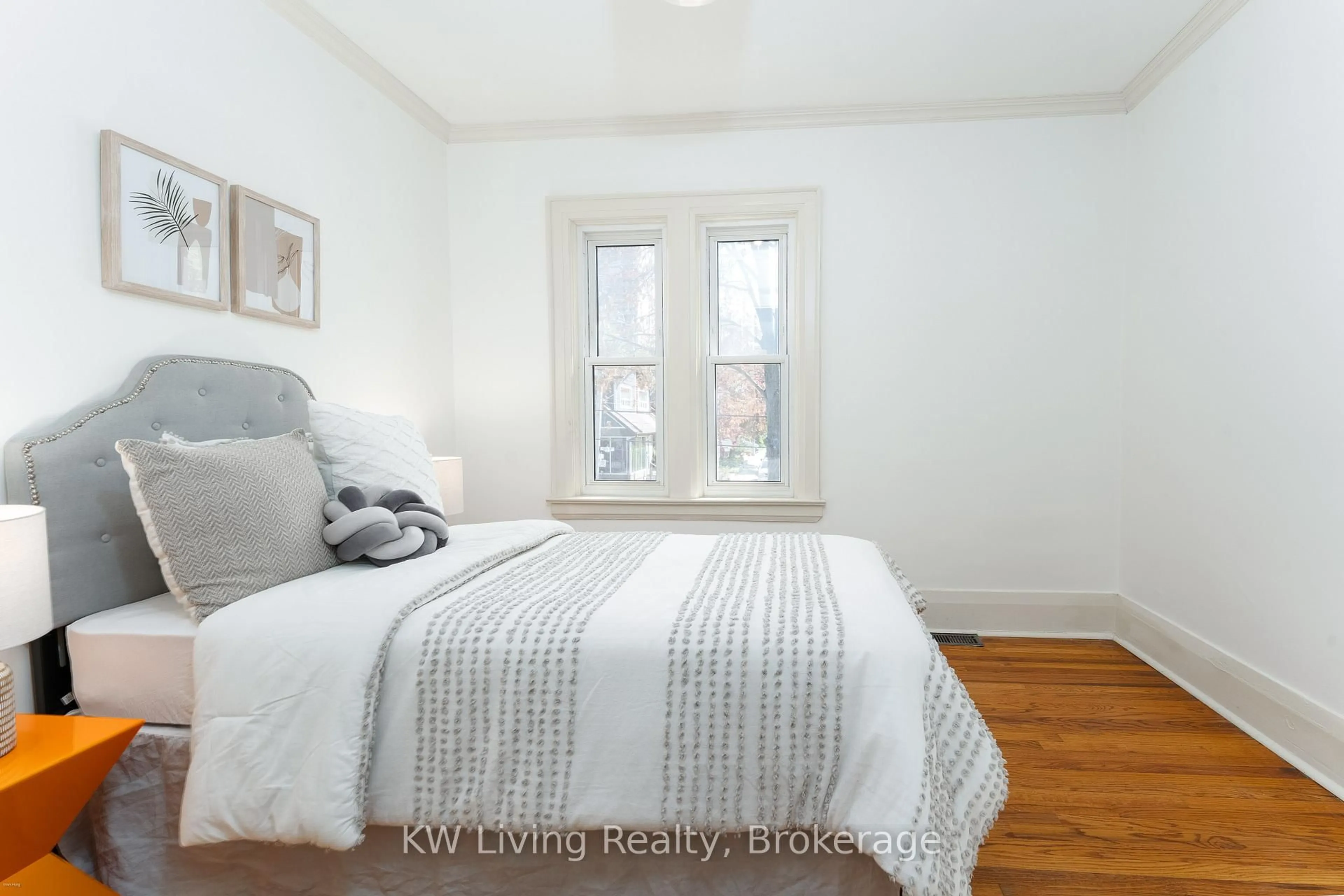 Bedroom with bed, wood/laminate floor for 96 Edith Dr, Toronto Ontario M4R 1Z2
