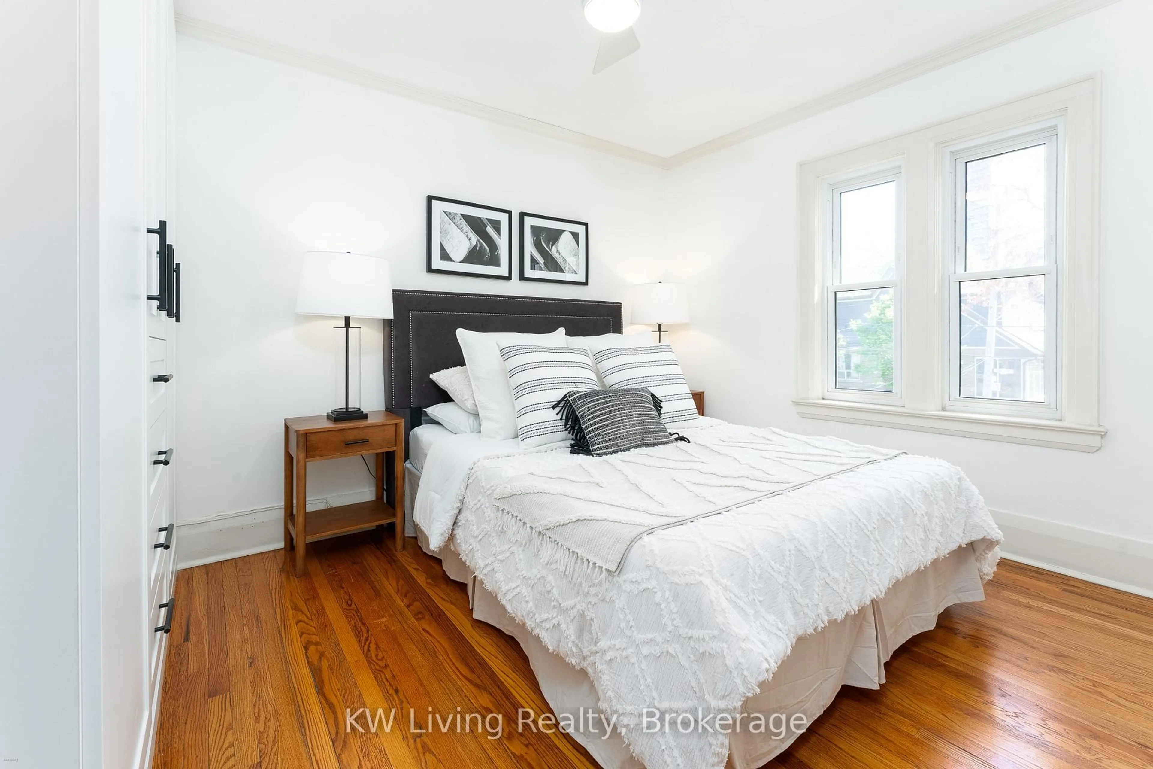 Bedroom with bed, wood/laminate floor for 96 Edith Dr, Toronto Ontario M4R 1Z2