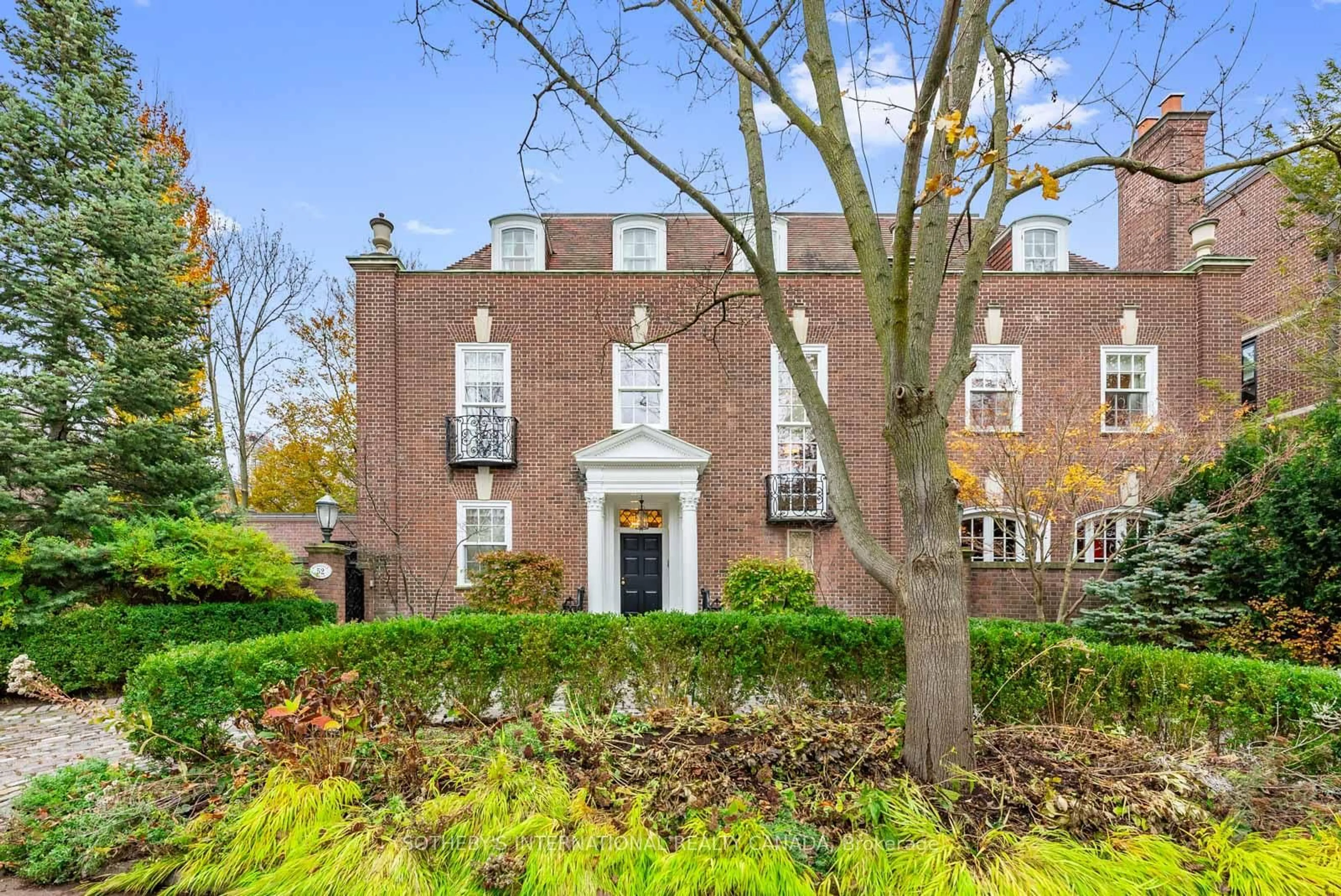 Home with brick exterior material, building for 52 Rosedale Rd, Toronto Ontario M4W 2P6