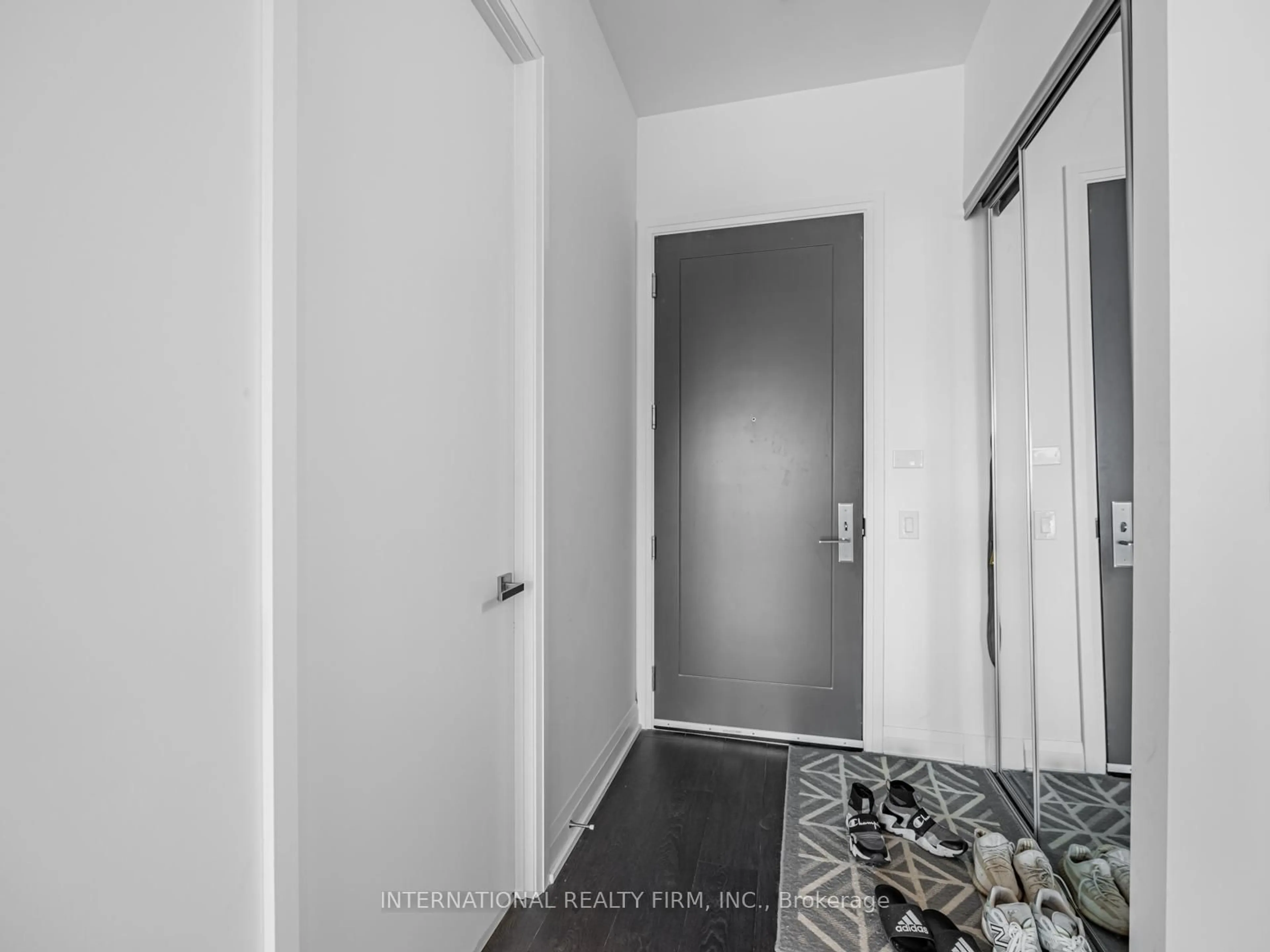 Indoor entryway for 33 Frederick Todd N/A #210, Toronto Ontario M4G 0C9