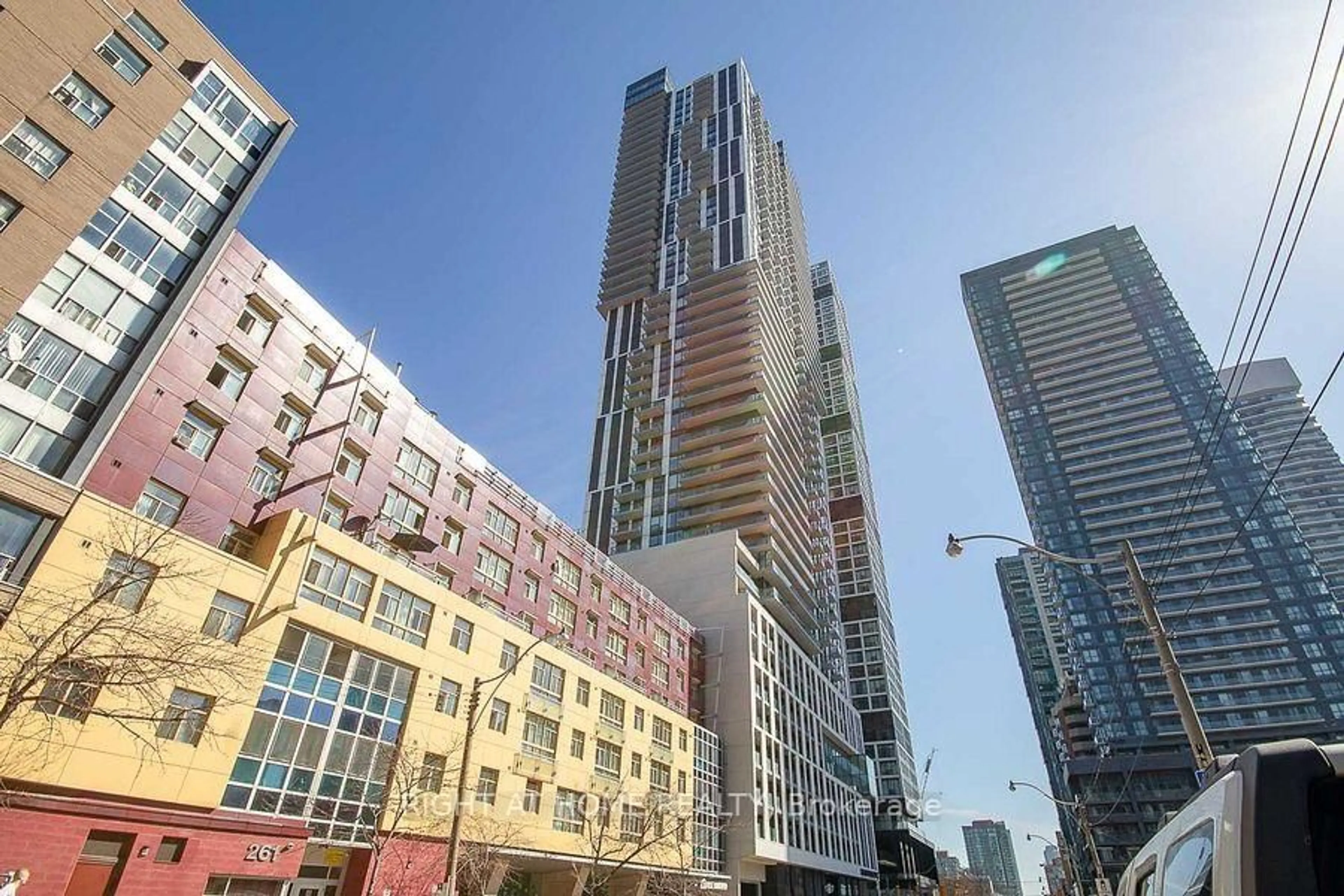 Unknown for 251 Jarvis St #4705, Toronto Ontario M5B 0C3