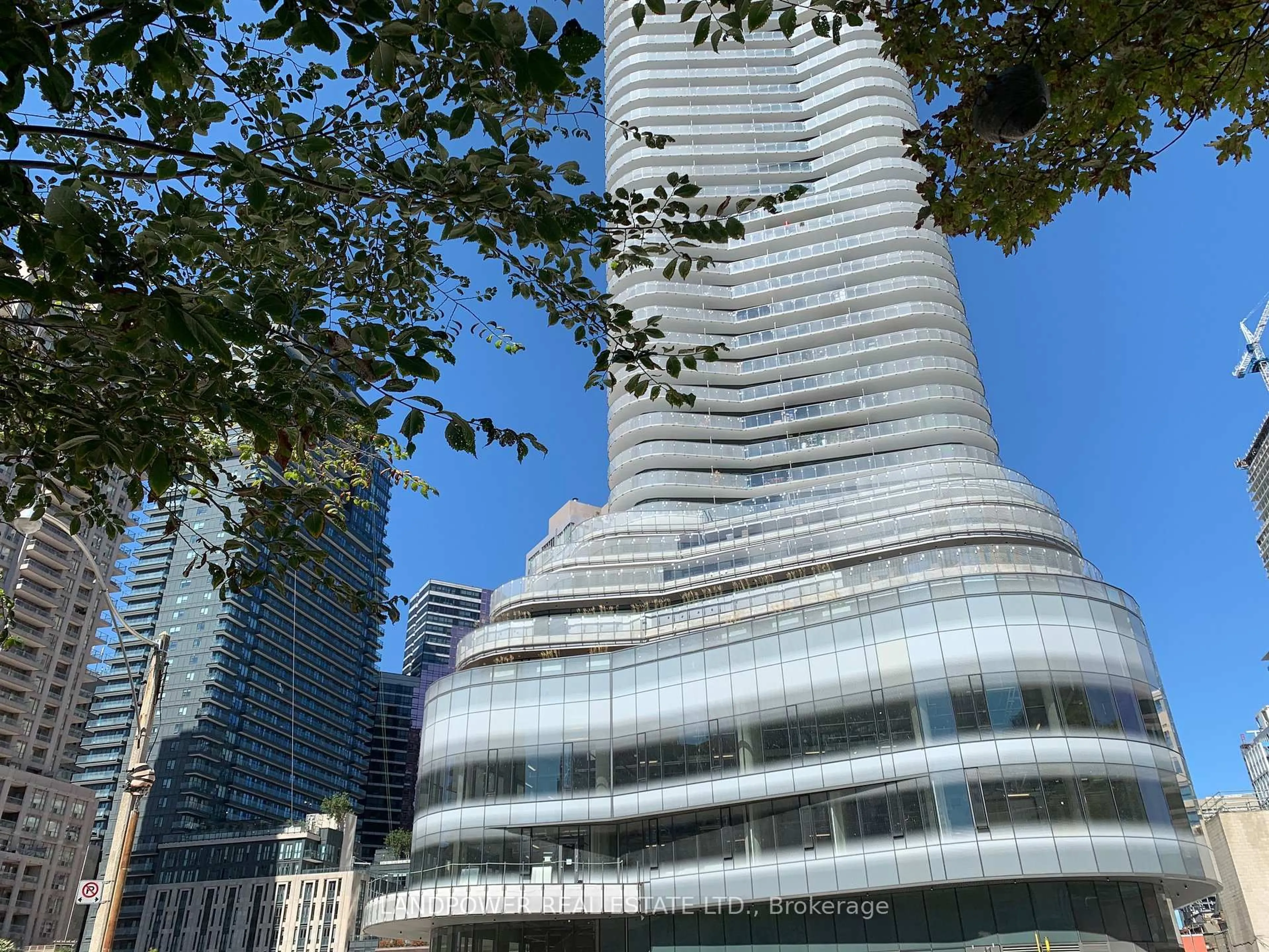 Unknown for 11 Wellesley St #1007, Toronto Ontario M4Y 0G4